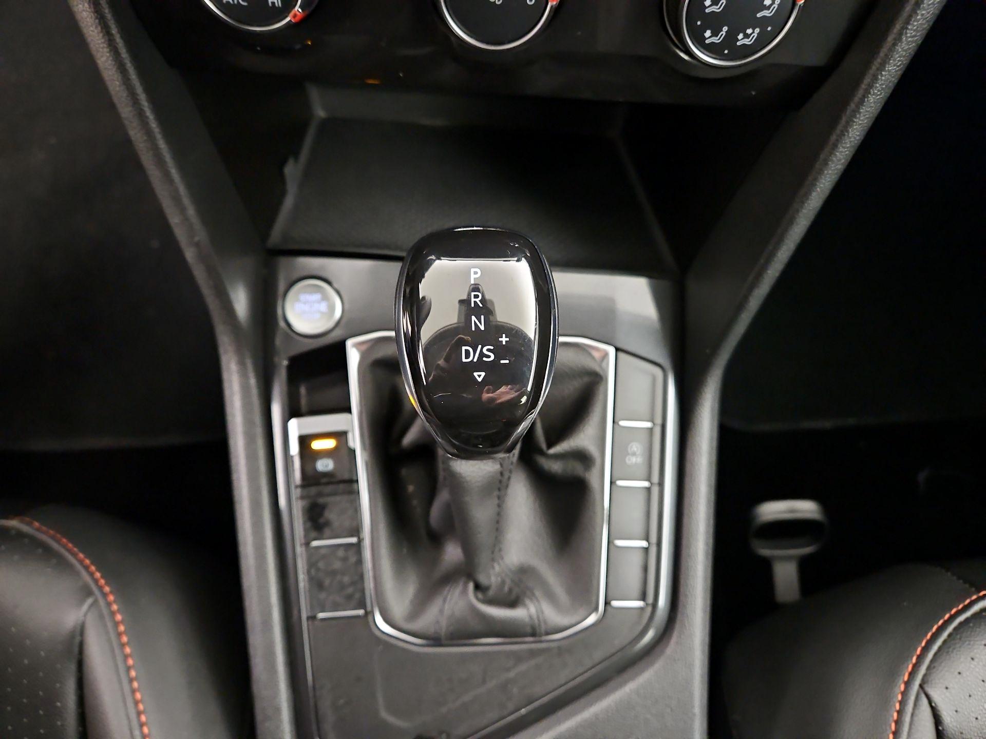 Thumbnail: 2024 Volkswagen Tiguan - 17