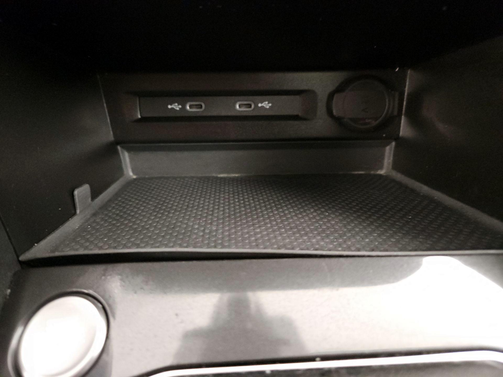 Thumbnail: 2024 Volkswagen Tiguan - 18