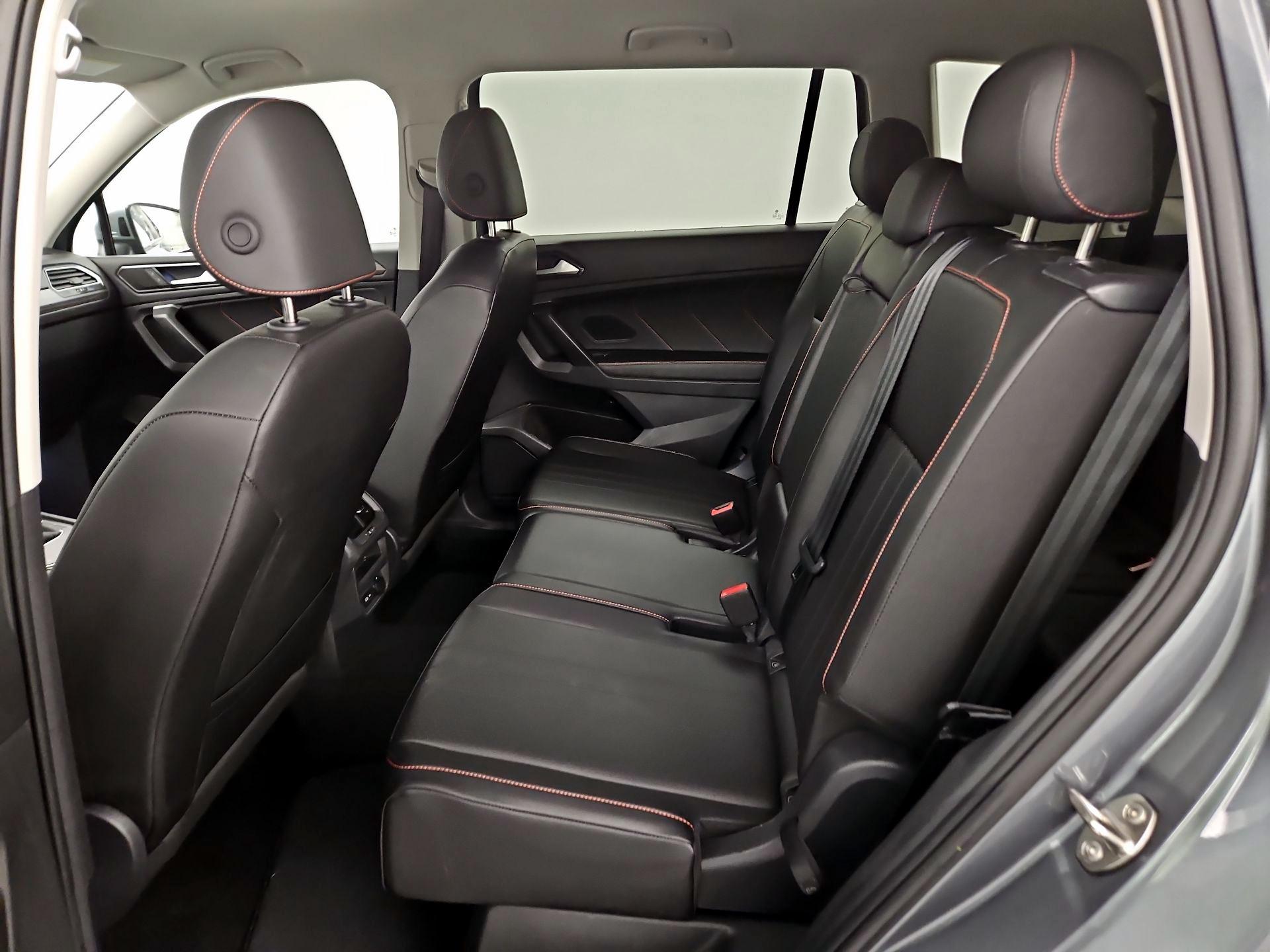 Thumbnail: 2024 Volkswagen Tiguan - 19