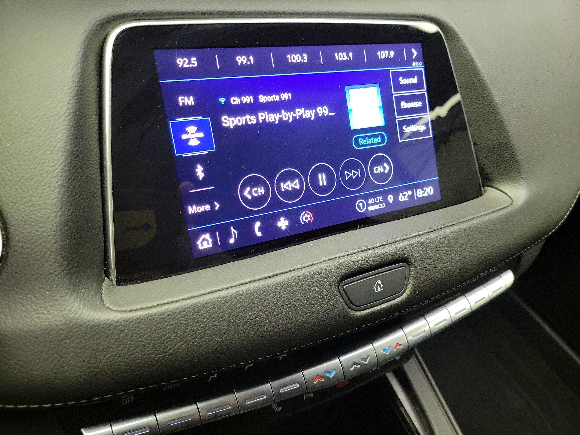 Thumbnail: 2023 Cadillac XT4 - 15