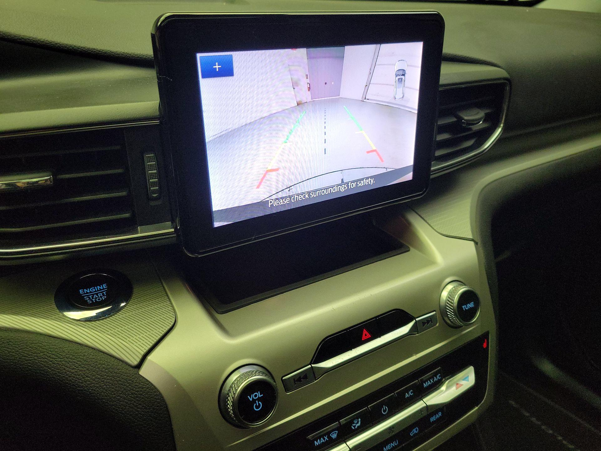 Thumbnail: 2022 Ford Explorer - 15