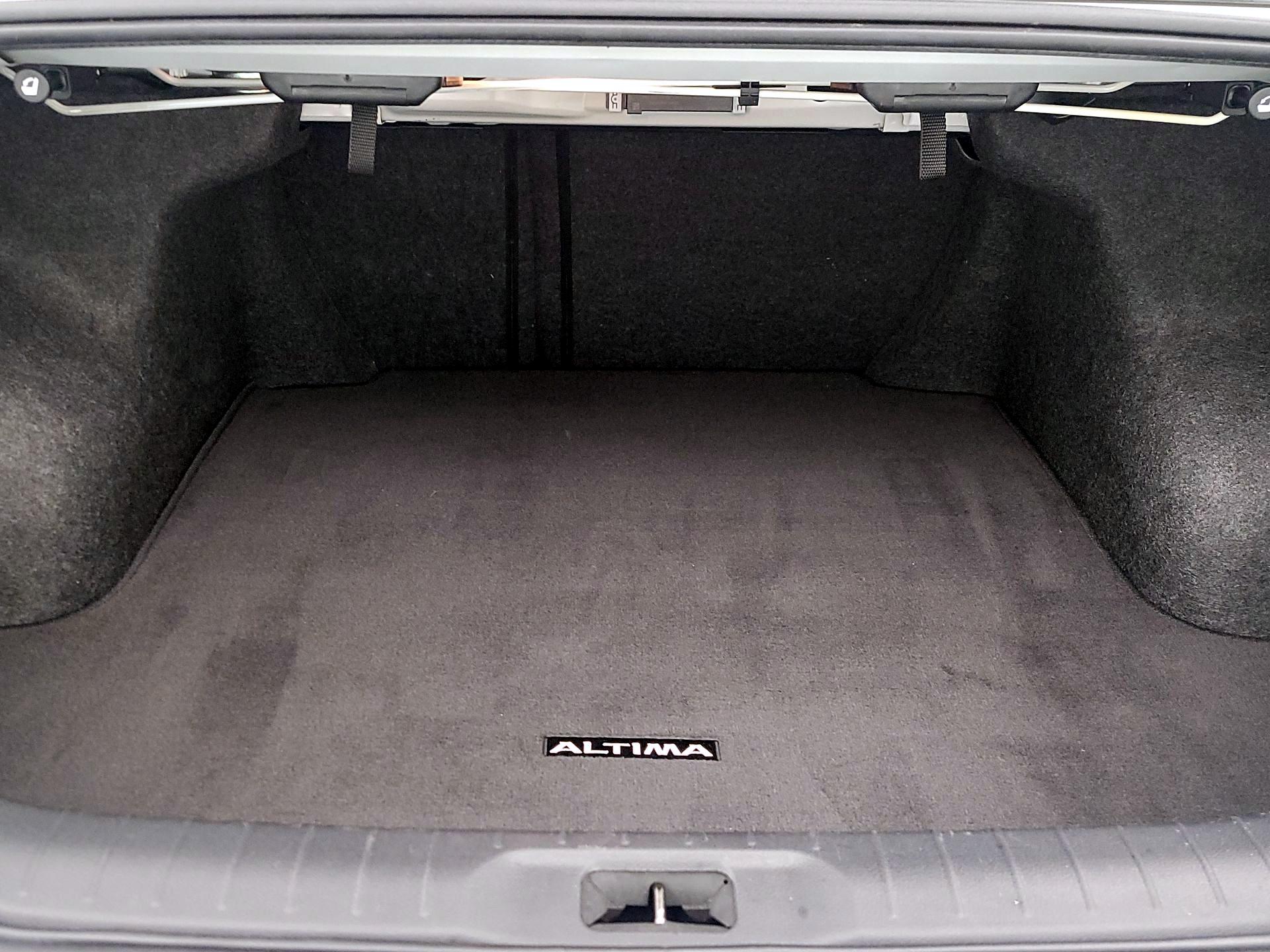 Thumbnail: 2023 Nissan Altima - 20