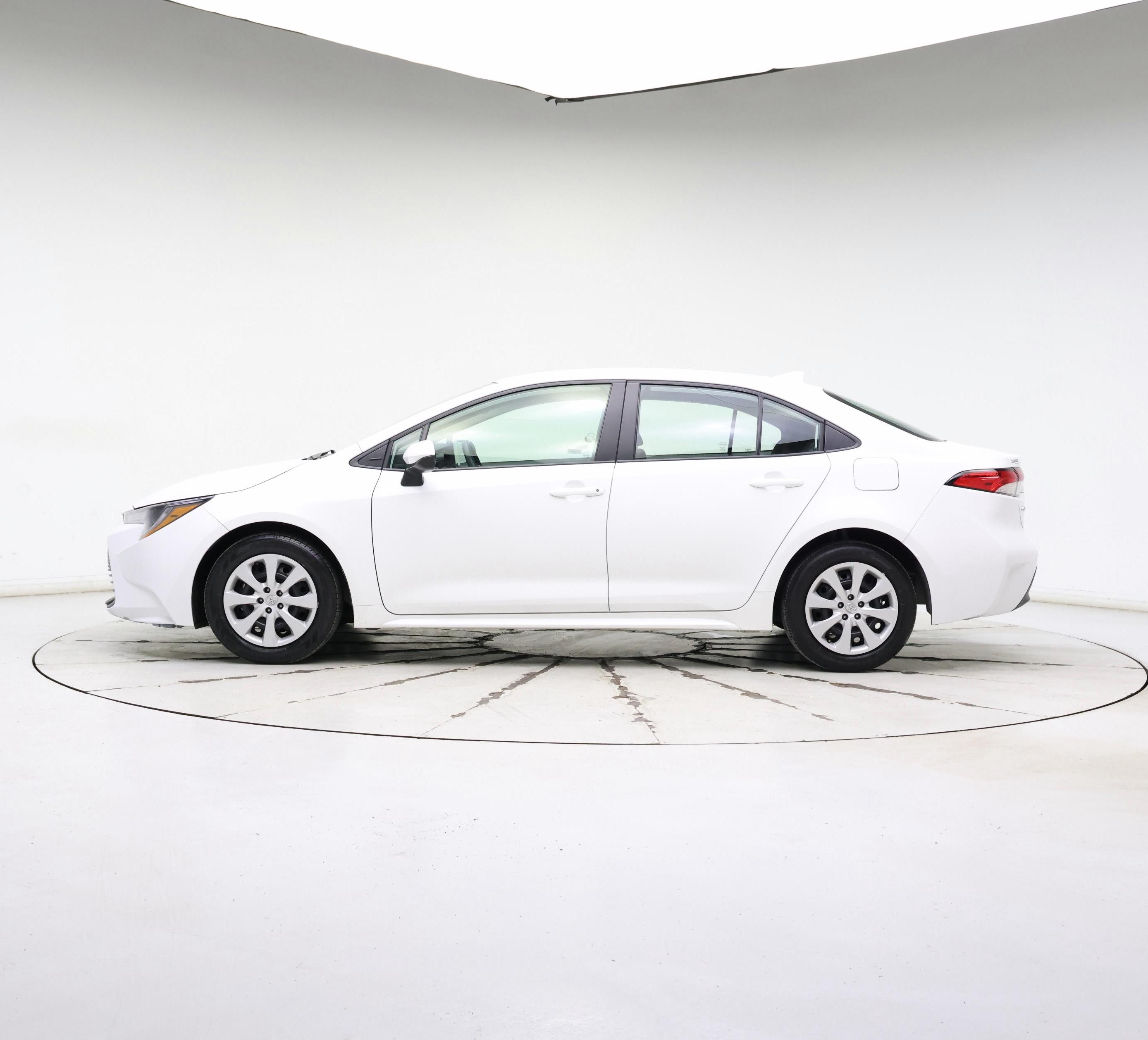 Thumbnail: 2024 Toyota Corolla - 3