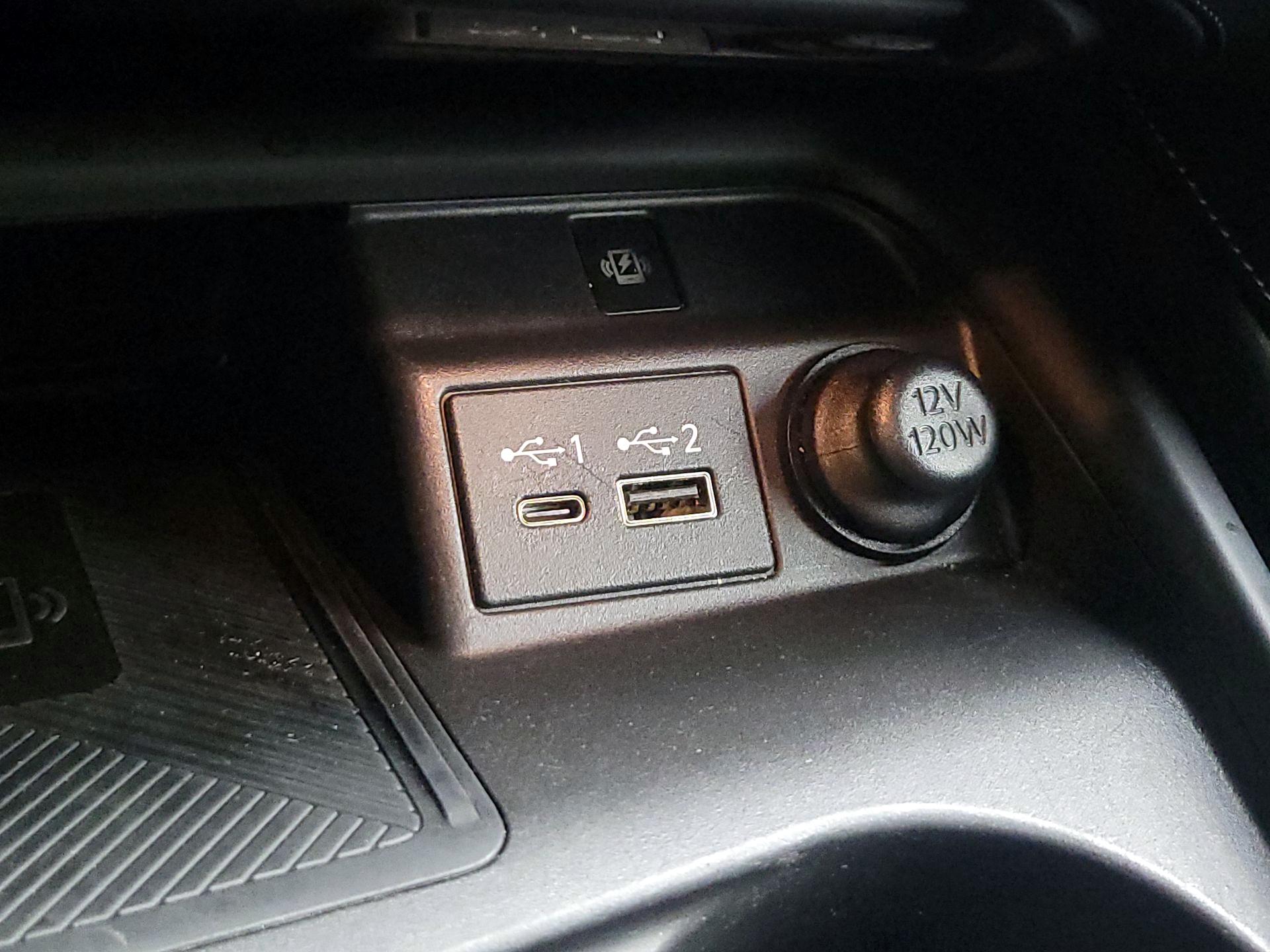 Thumbnail: 2024 INFINITI QX50 - 18