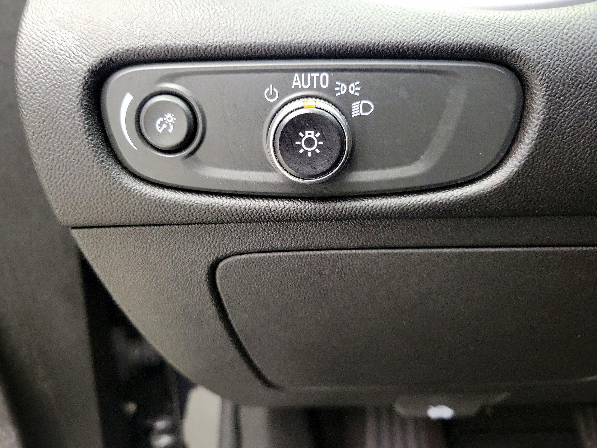 Thumbnail: 2023 Chevrolet Malibu - 13