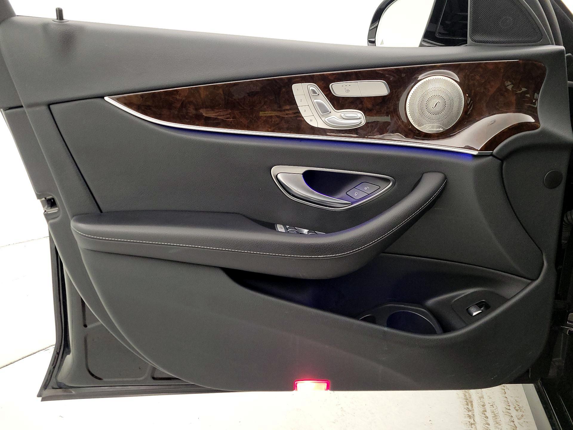 Thumbnail: 2022 Mercedes-Benz E-Class - 12