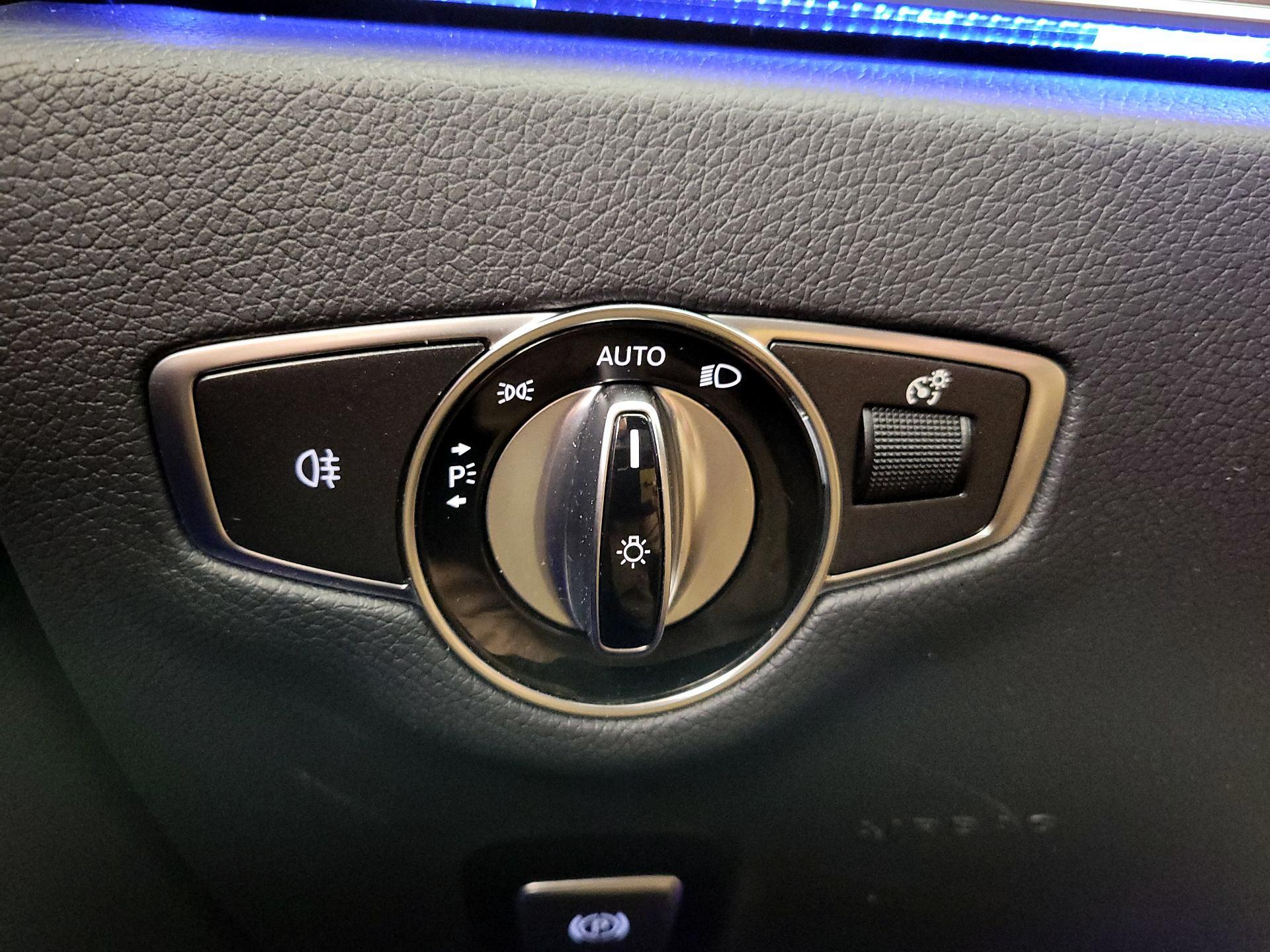 Thumbnail: 2022 Mercedes-Benz E-Class - 13