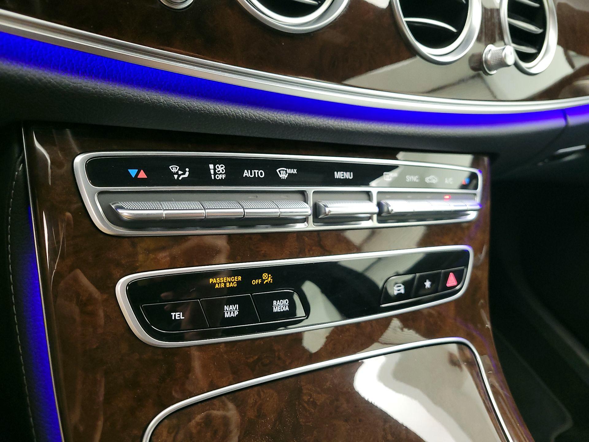 Thumbnail: 2022 Mercedes-Benz E-Class - 17