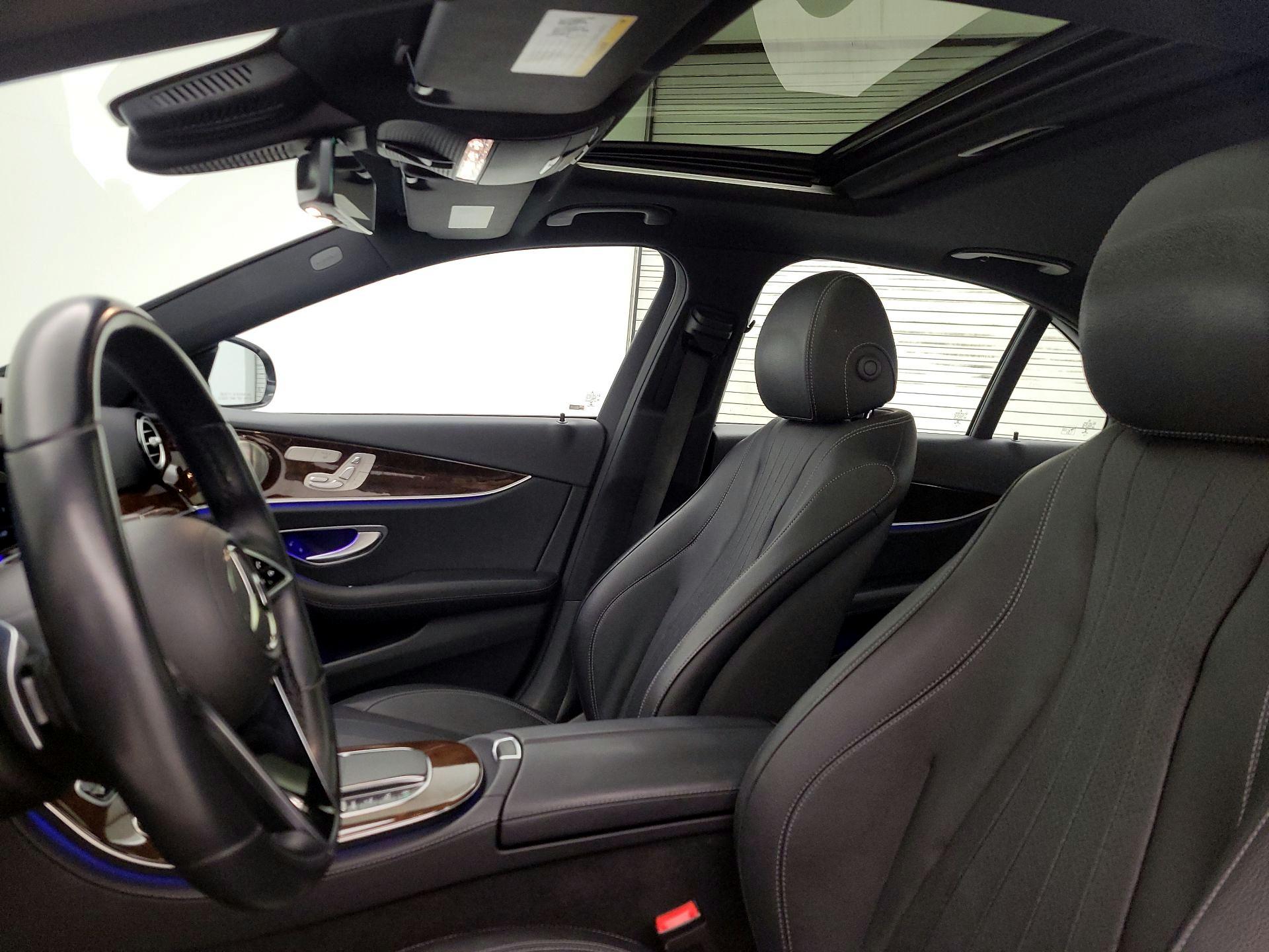 Thumbnail: 2022 Mercedes-Benz E-Class - 20