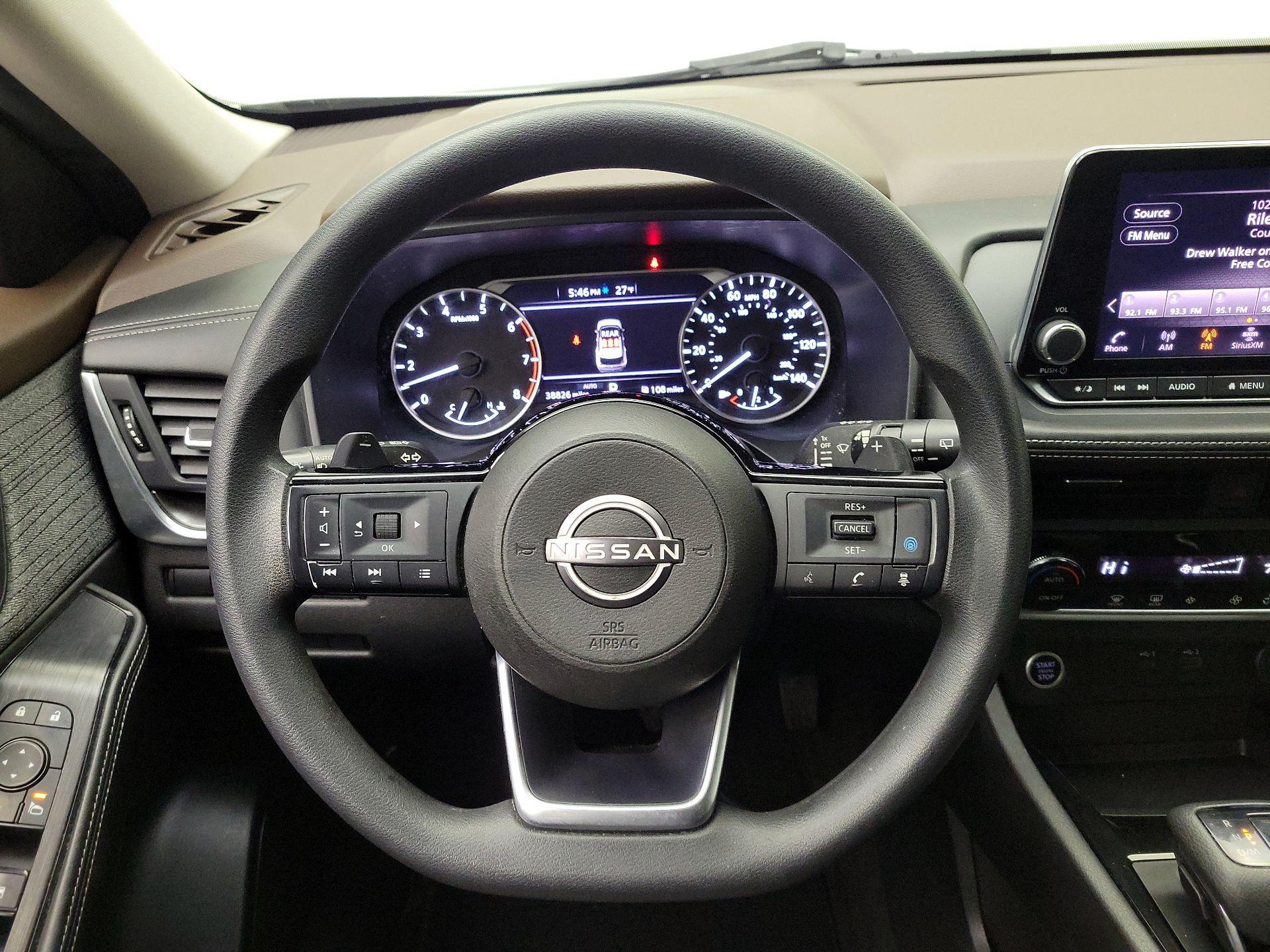 Thumbnail: 2023 Nissan Rogue - 10