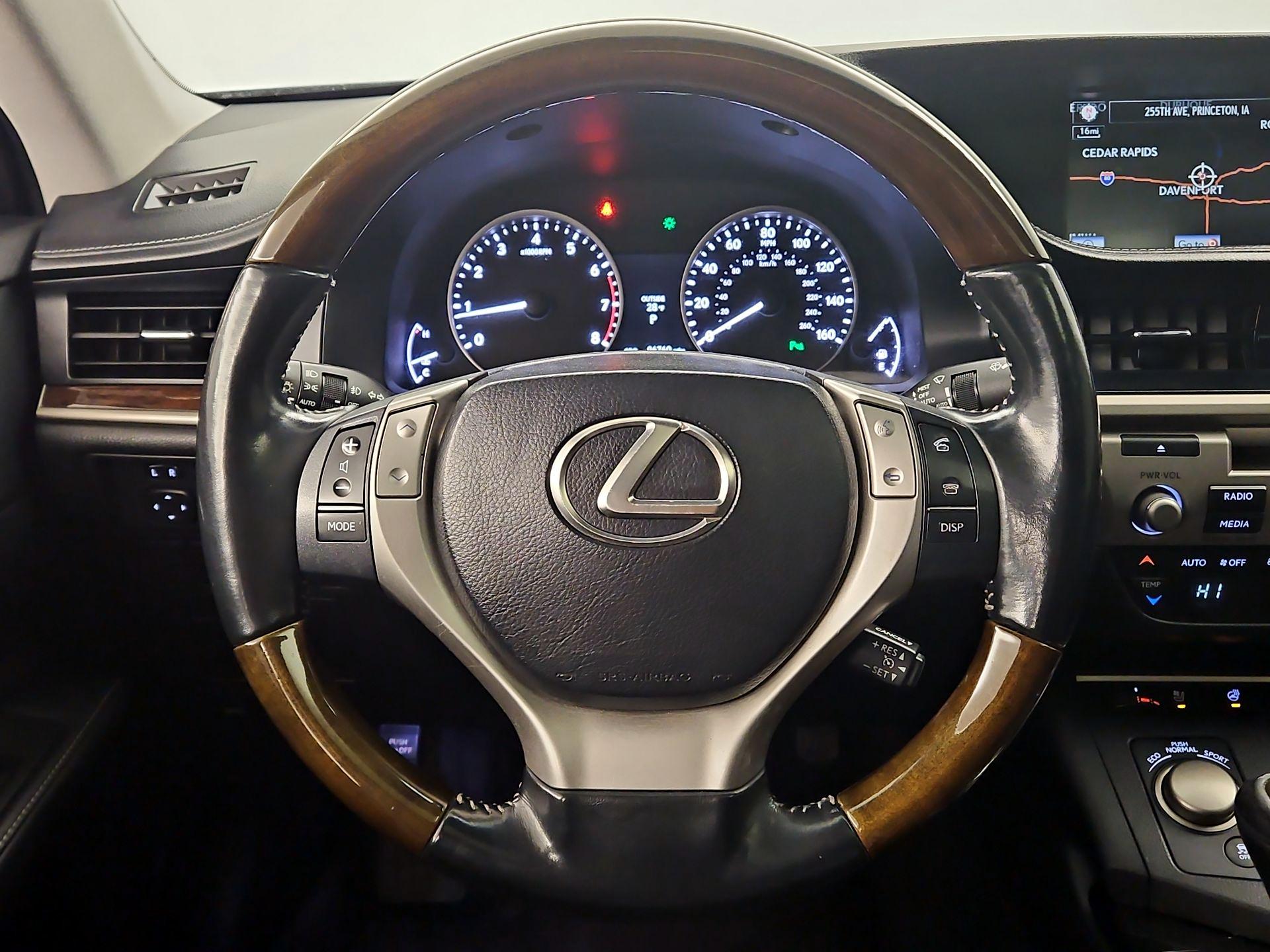 Thumbnail: 2014 Lexus ES - 10