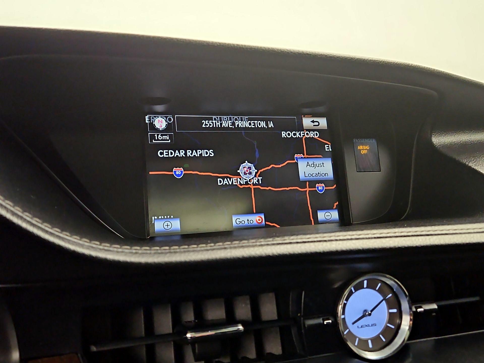 Thumbnail: 2014 Lexus ES - 14