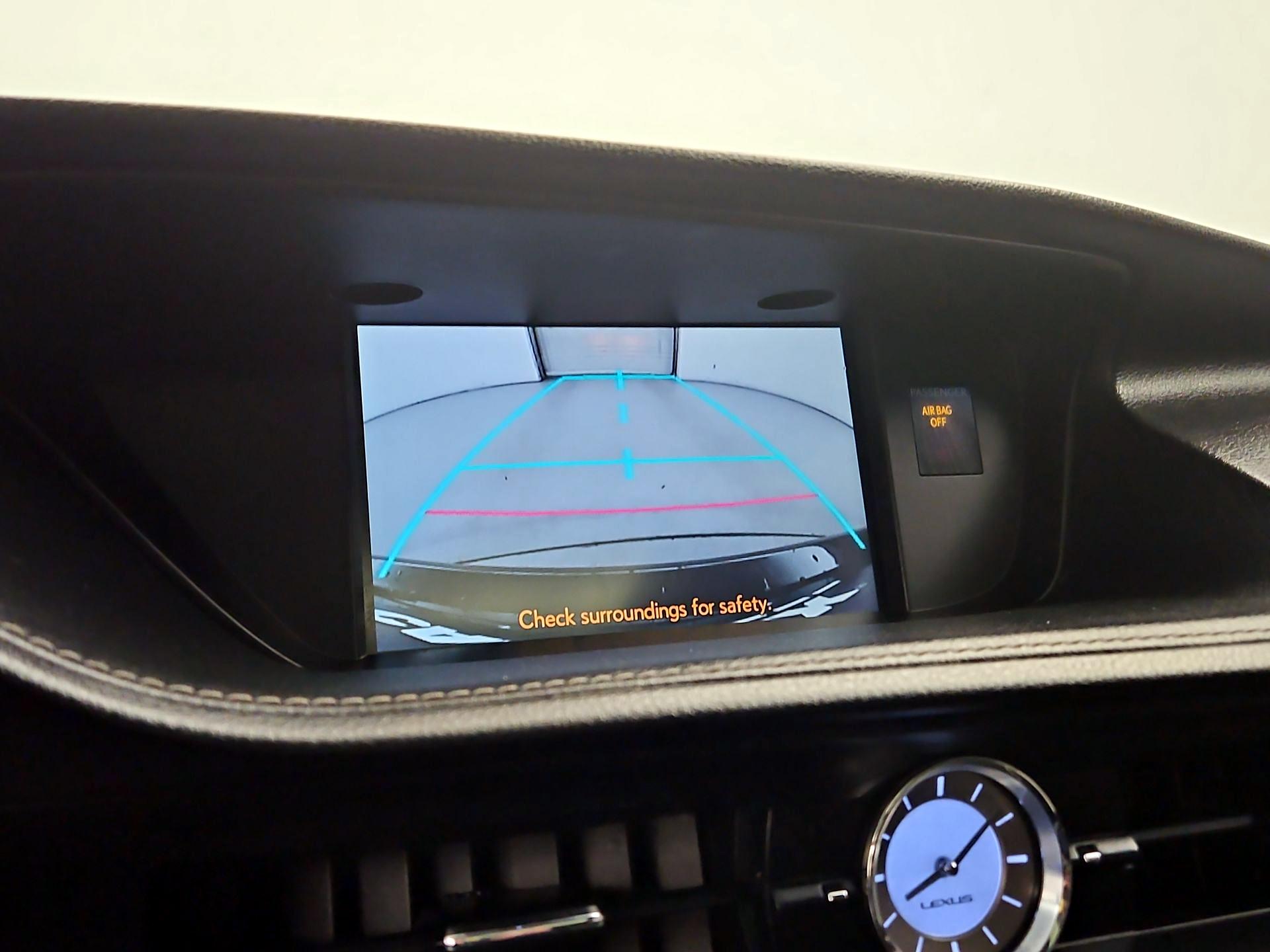 Thumbnail: 2014 Lexus ES - 15