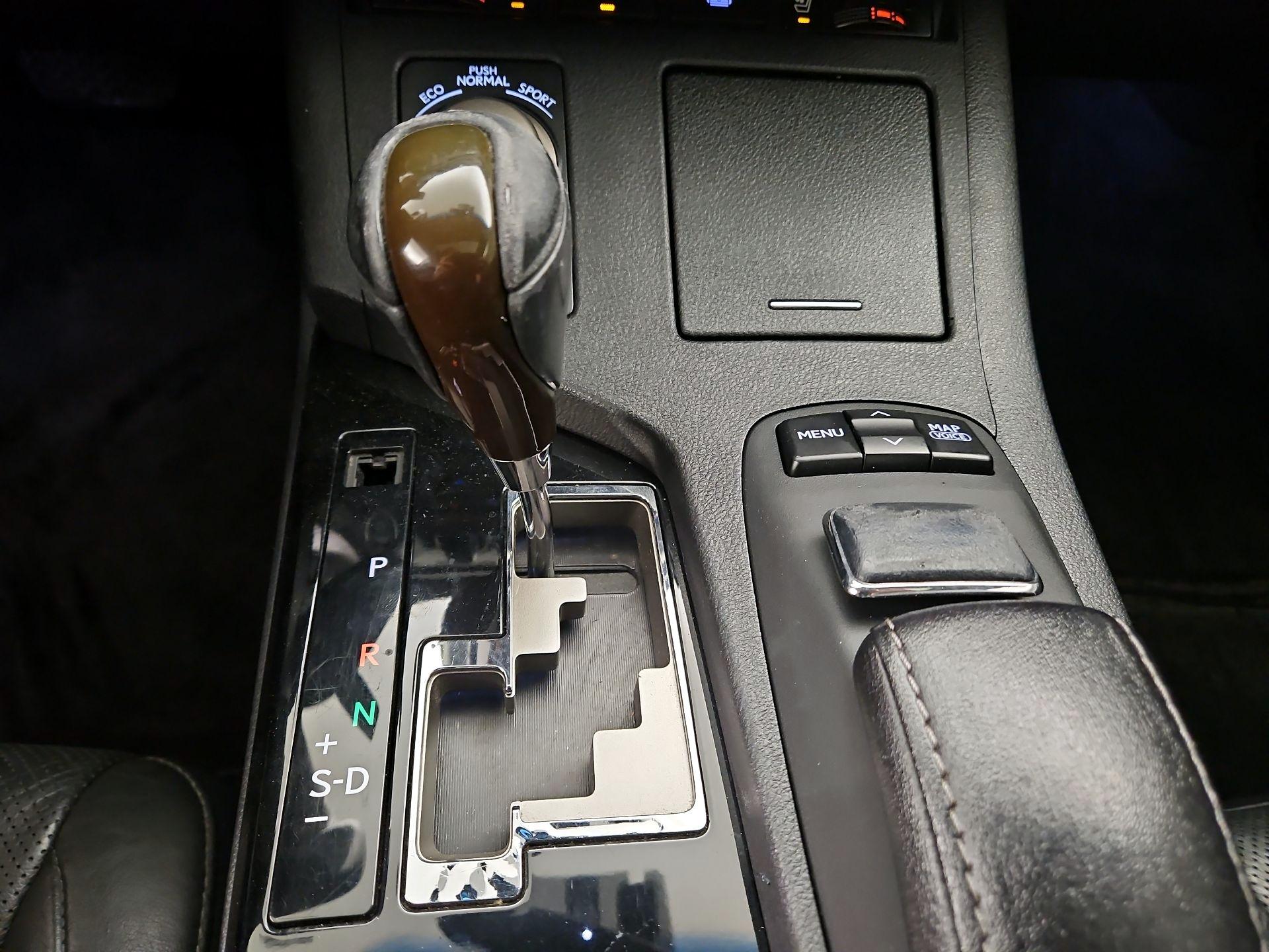 Thumbnail: 2014 Lexus ES - 18