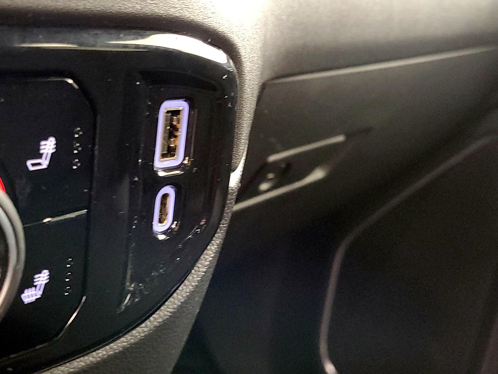 Thumbnail: 2022 Chevrolet Silverado 1500 - 19