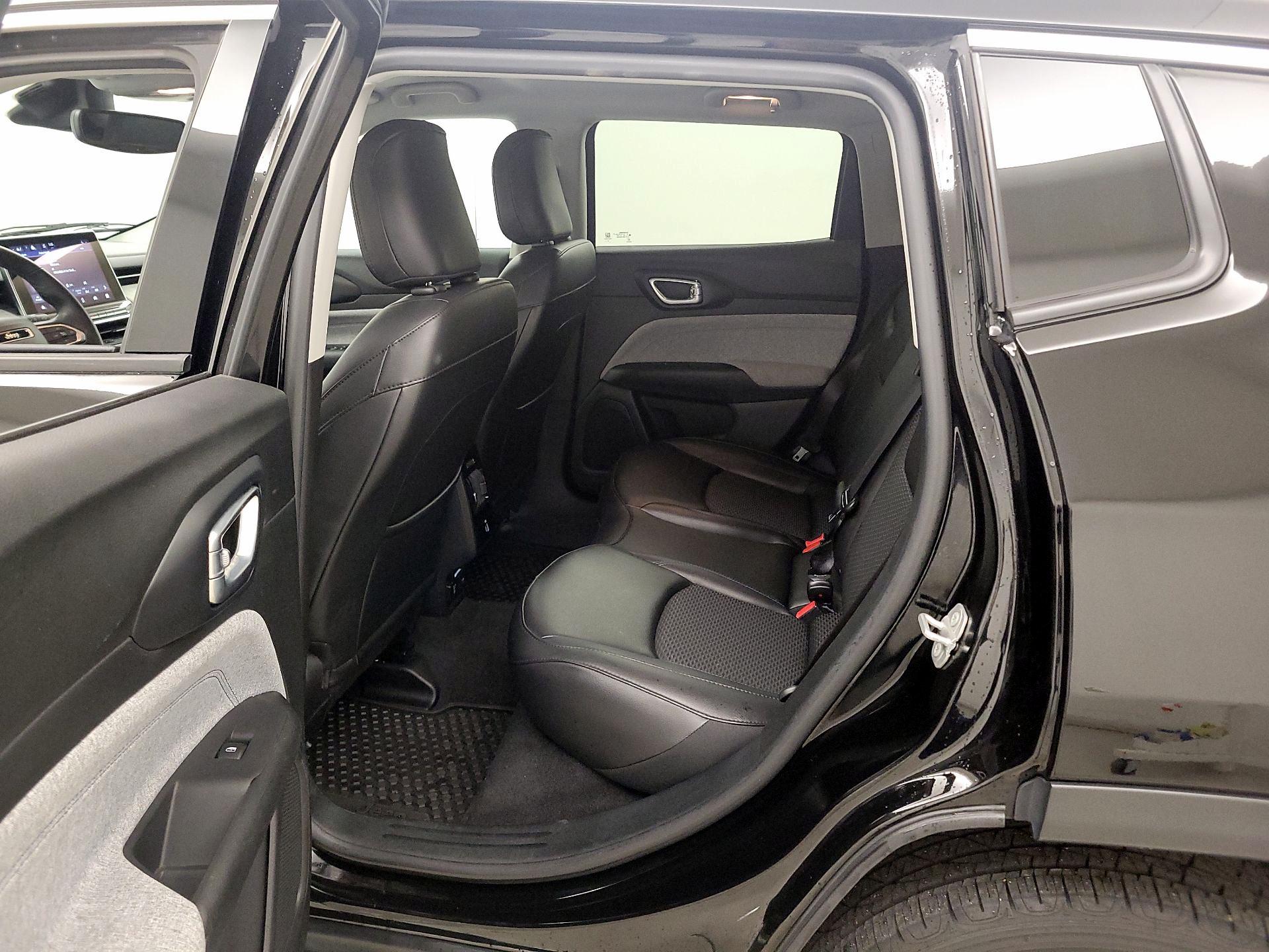 Thumbnail: 2022 Jeep Compass - 19