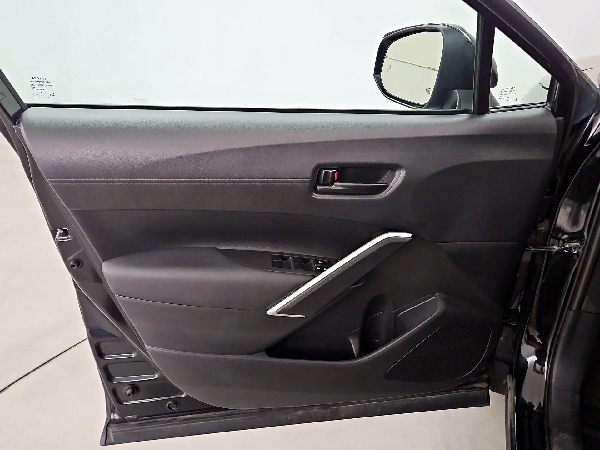 Thumbnail: 2024 Toyota Corolla Cross - 12