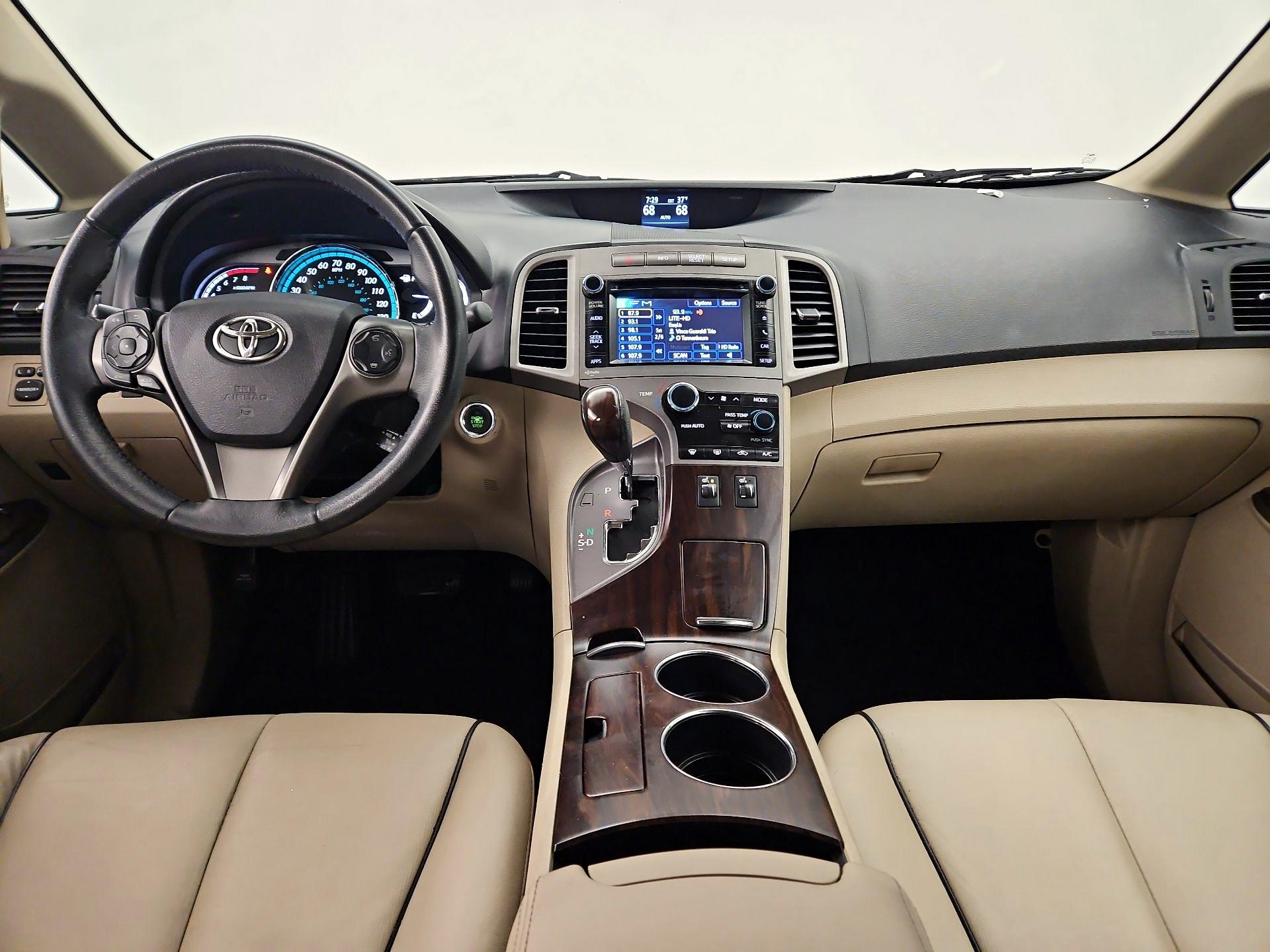 Thumbnail: 2014 Toyota Venza - 9