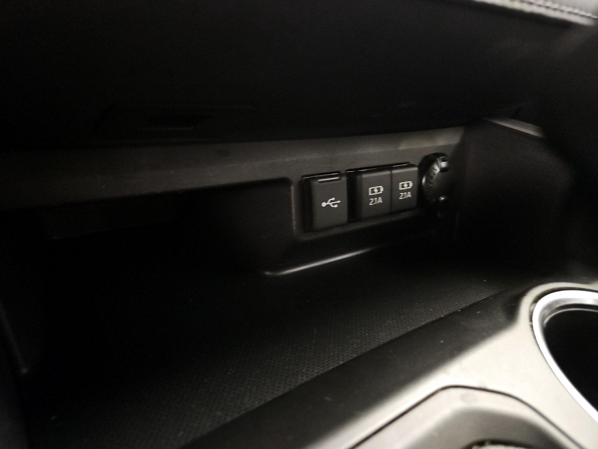 Thumbnail: 2021 Toyota Highlander - 19