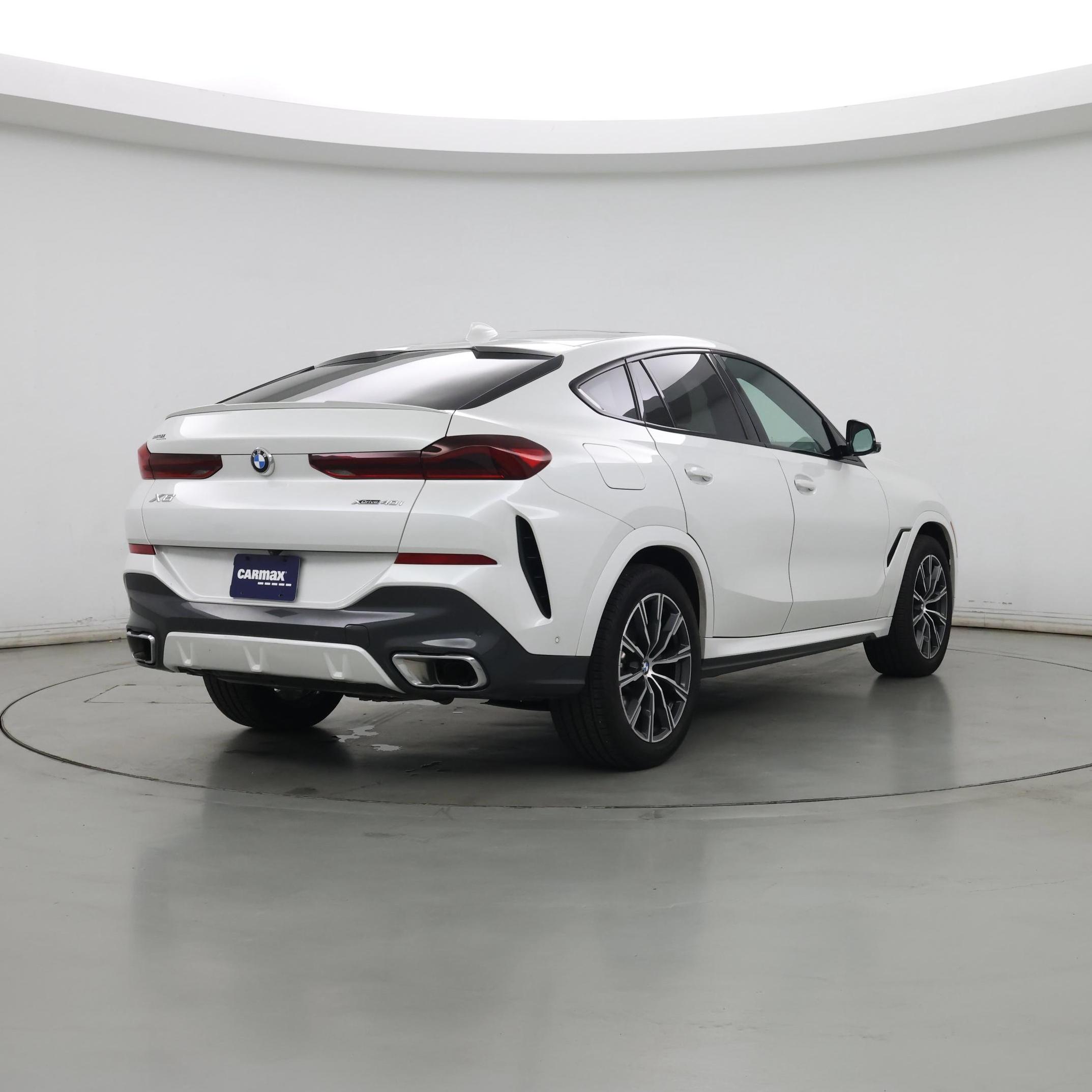 Thumbnail: 2023 BMW X6 - 8