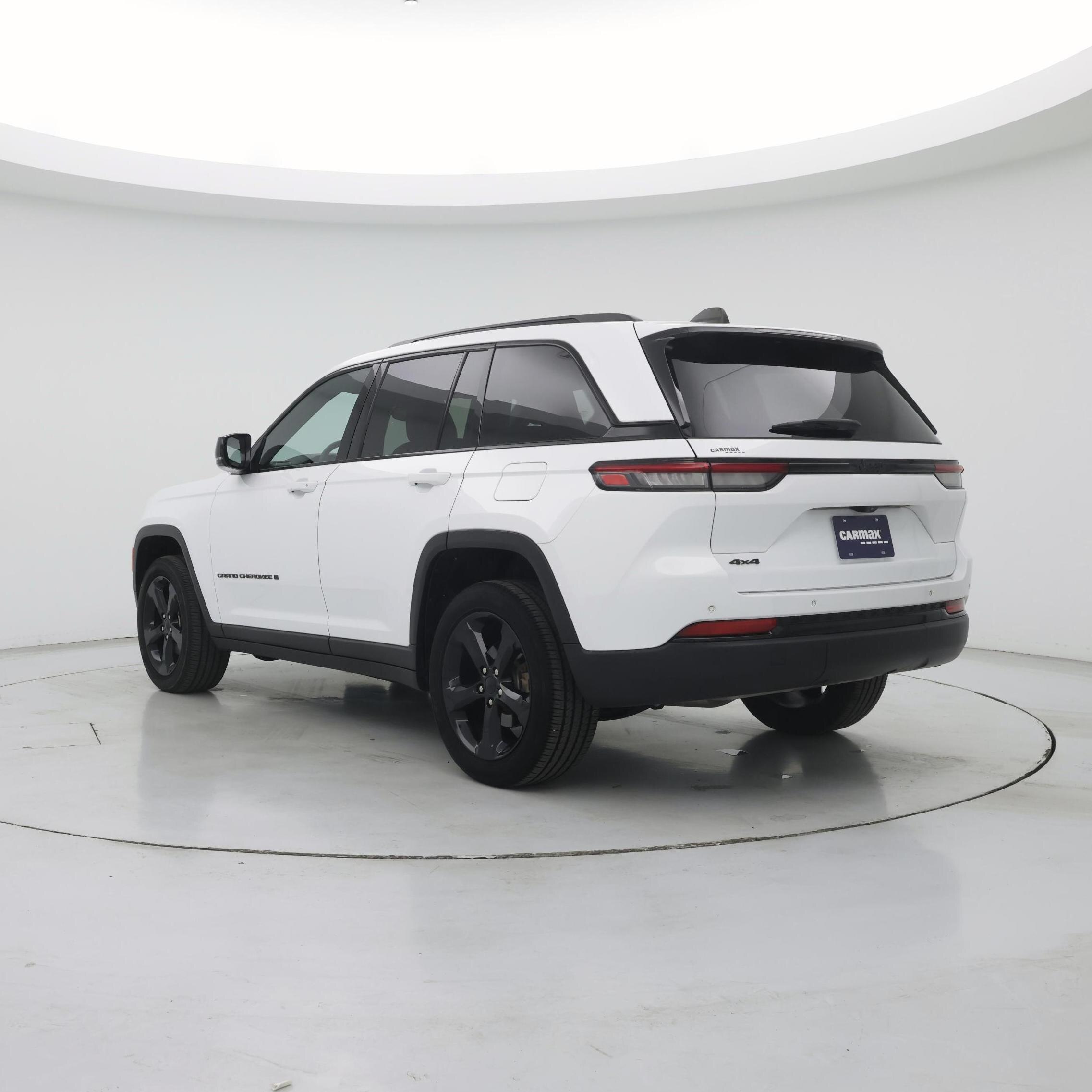 Thumbnail: 2023 Jeep Grand Cherokee - 2