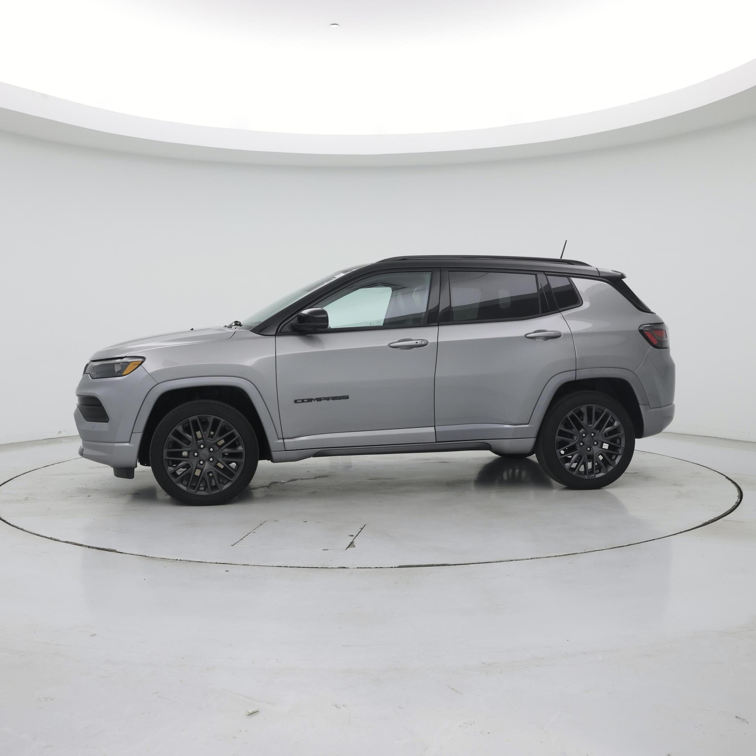 Thumbnail: 2022 Jeep Compass - 3