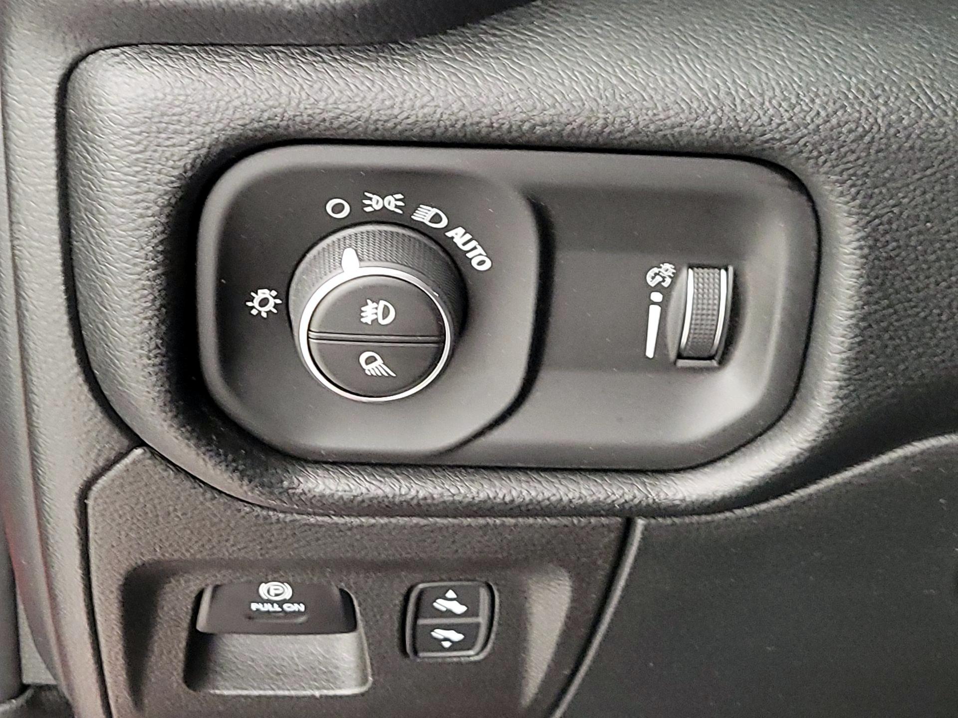 Thumbnail: 2022 RAM 1500 - 13