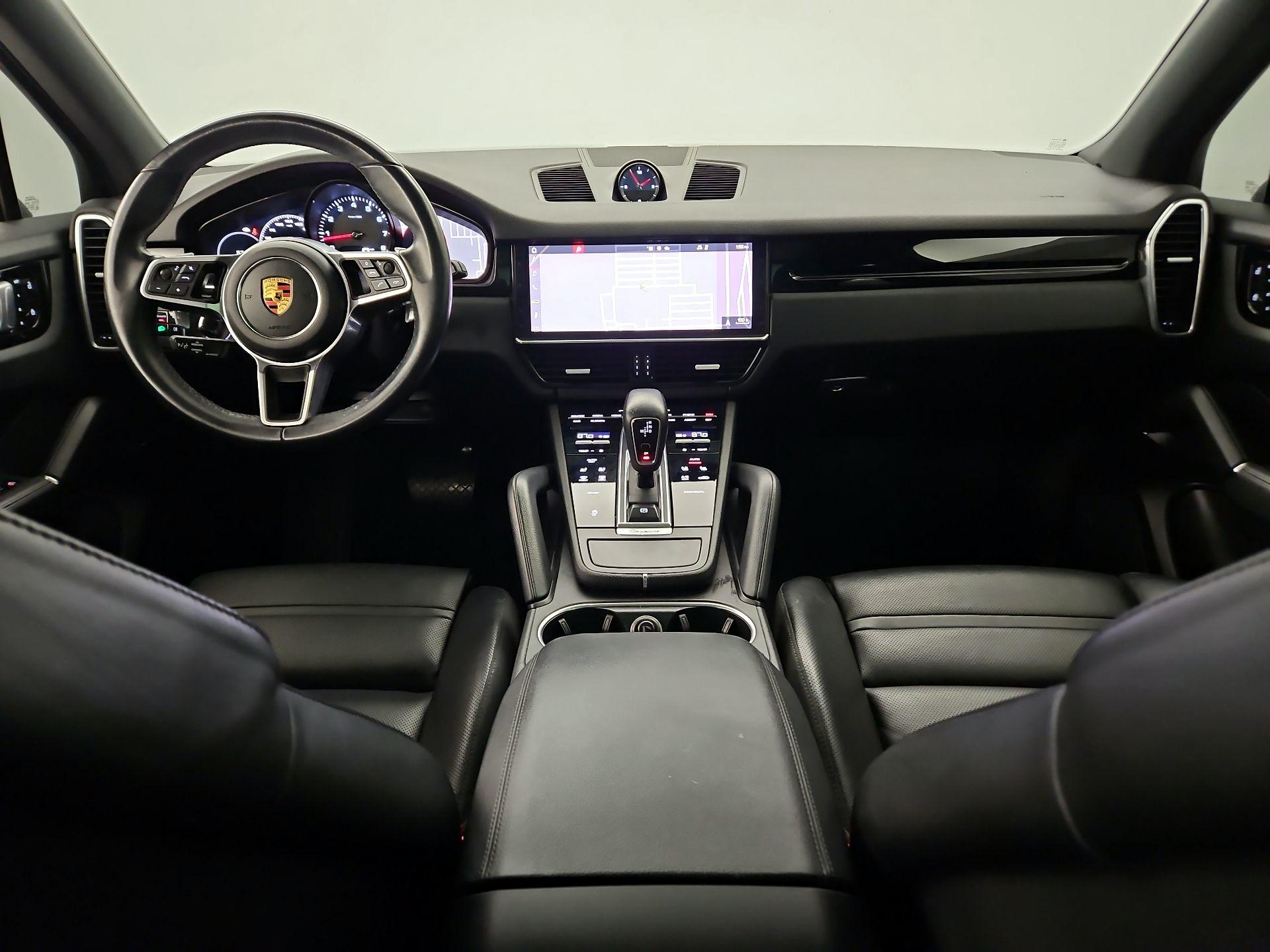 Thumbnail: 2021 Porsche Cayenne - 9