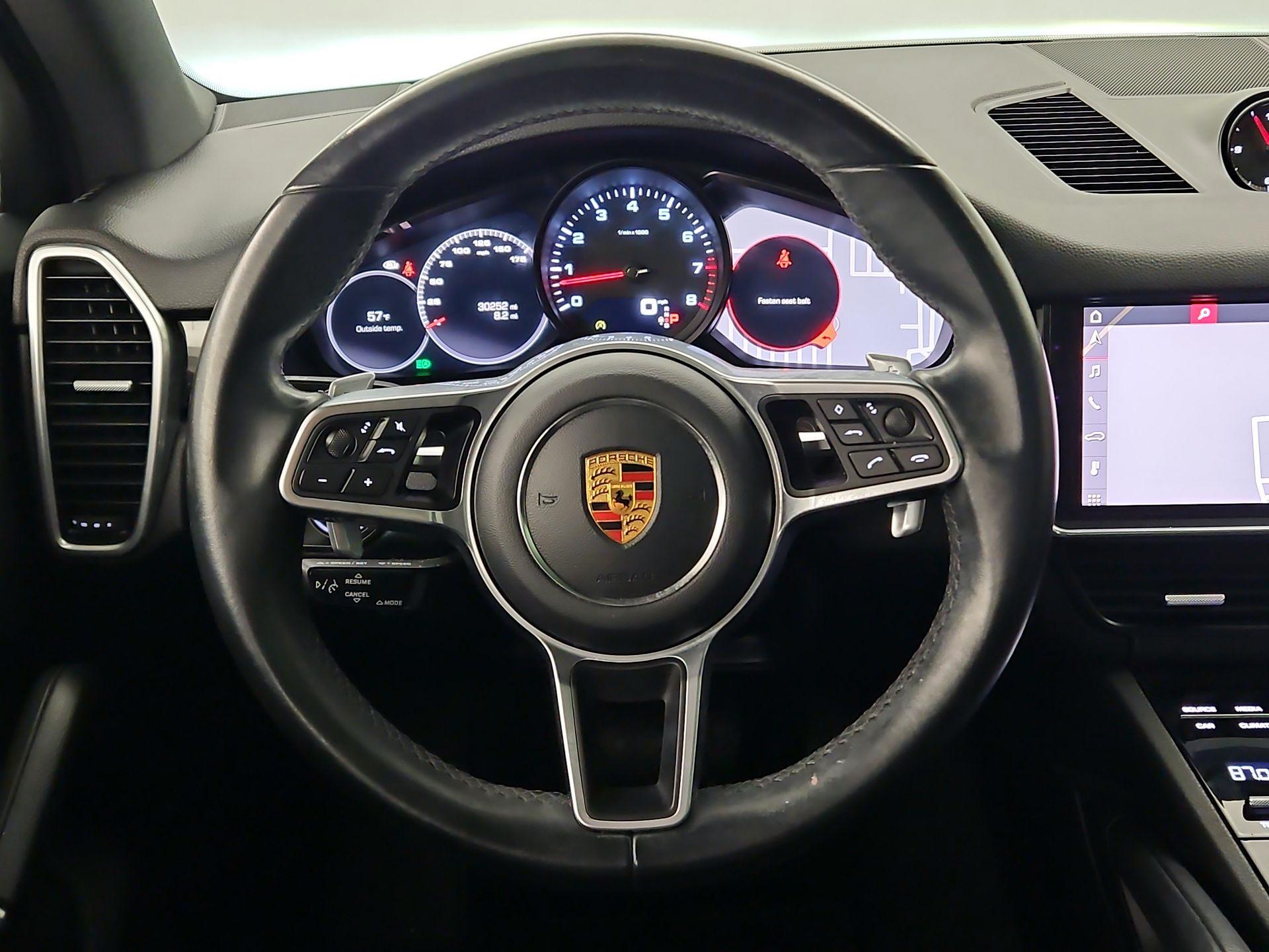 Thumbnail: 2021 Porsche Cayenne - 10