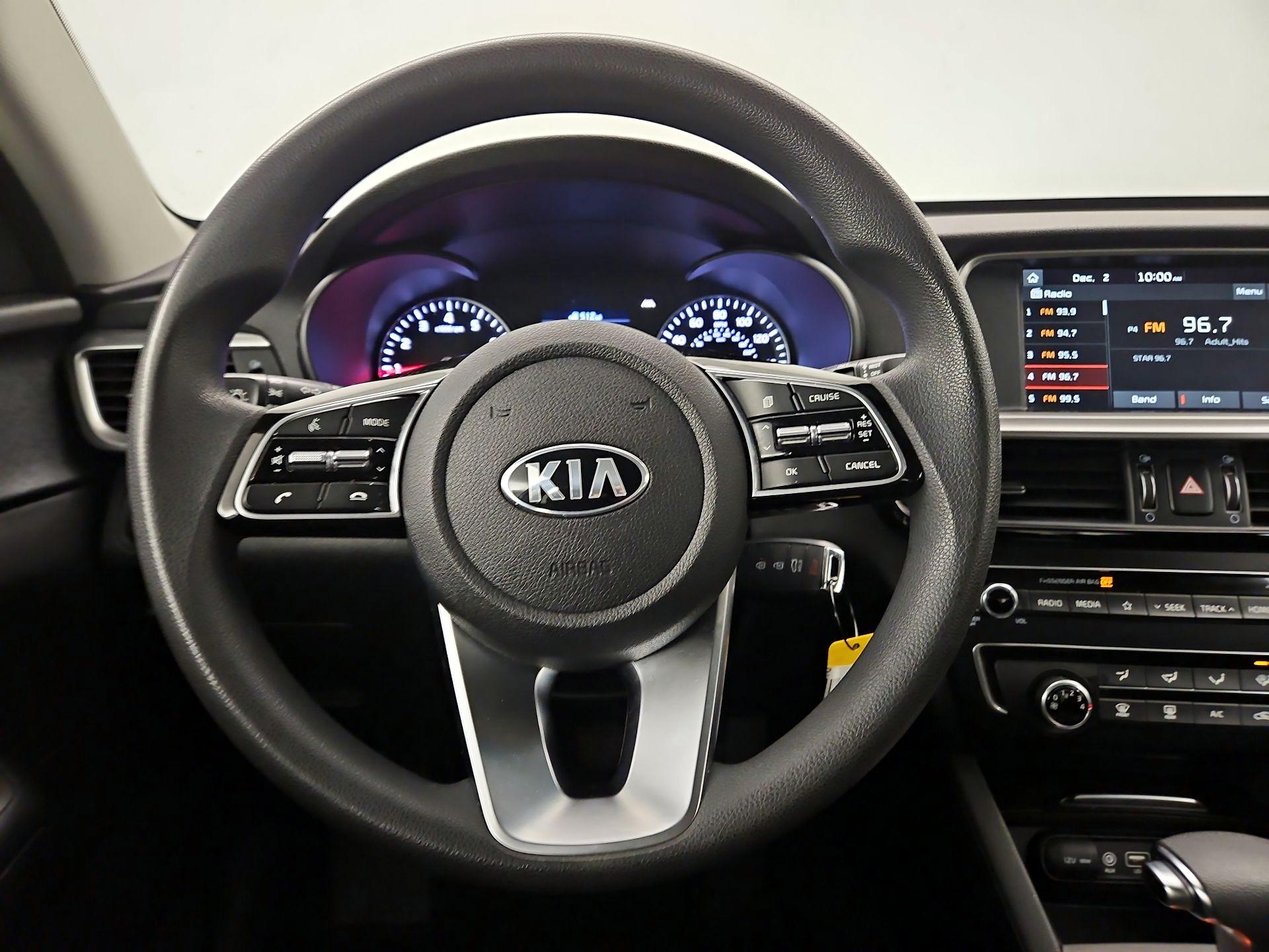 Thumbnail: 2020 Kia Optima - 10