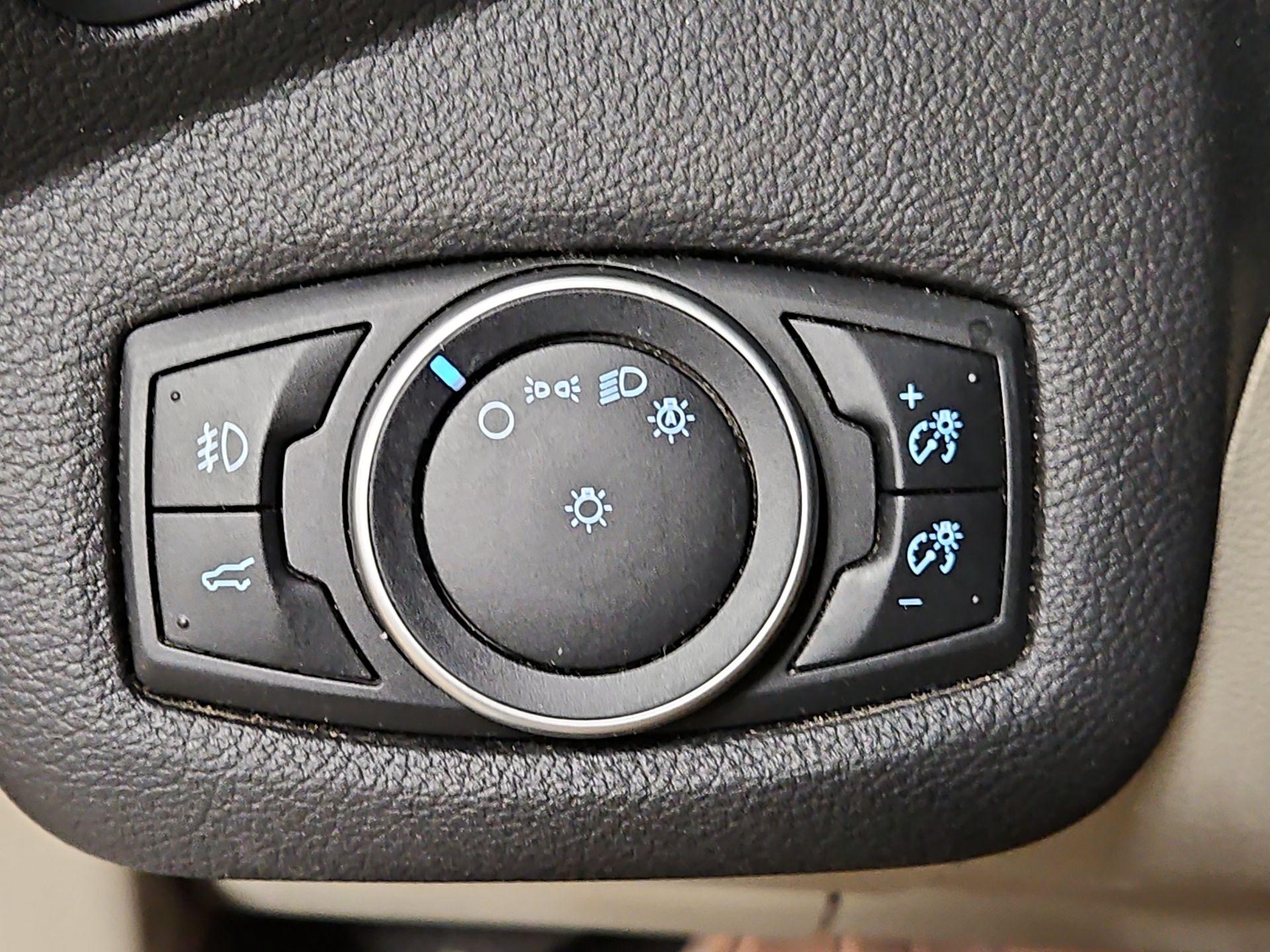 Thumbnail: 2017 Ford Escape - 13