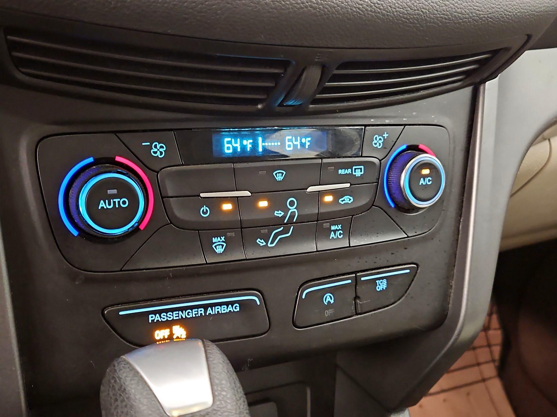 Thumbnail: 2017 Ford Escape - 16