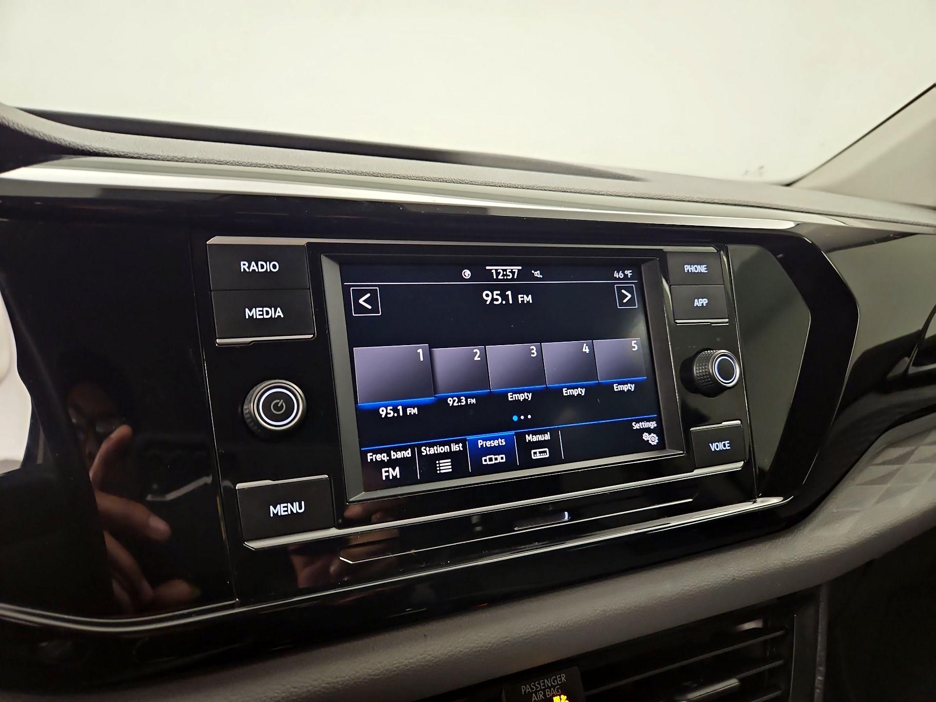 Thumbnail: 2022 Volkswagen Taos - 15