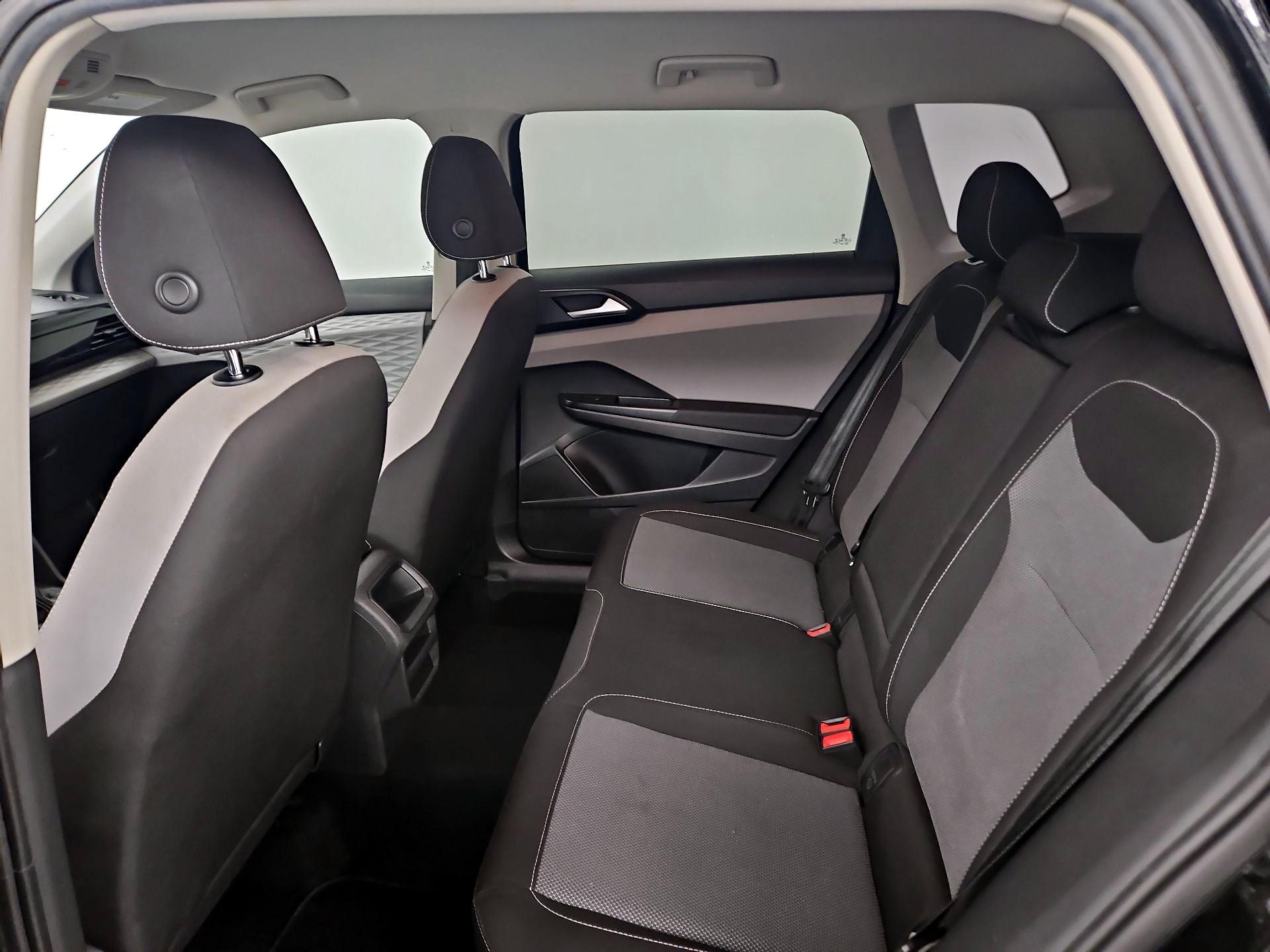 Thumbnail: 2022 Volkswagen Taos - 19