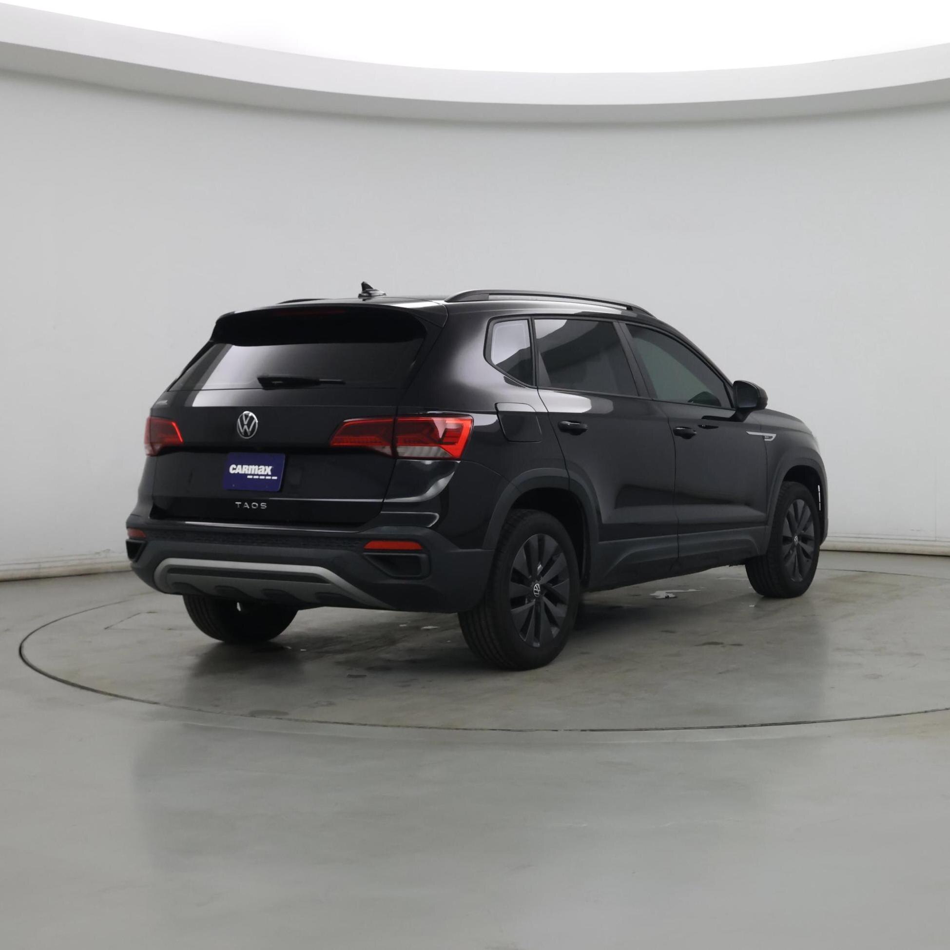 Thumbnail: 2022 Volkswagen Taos - 8