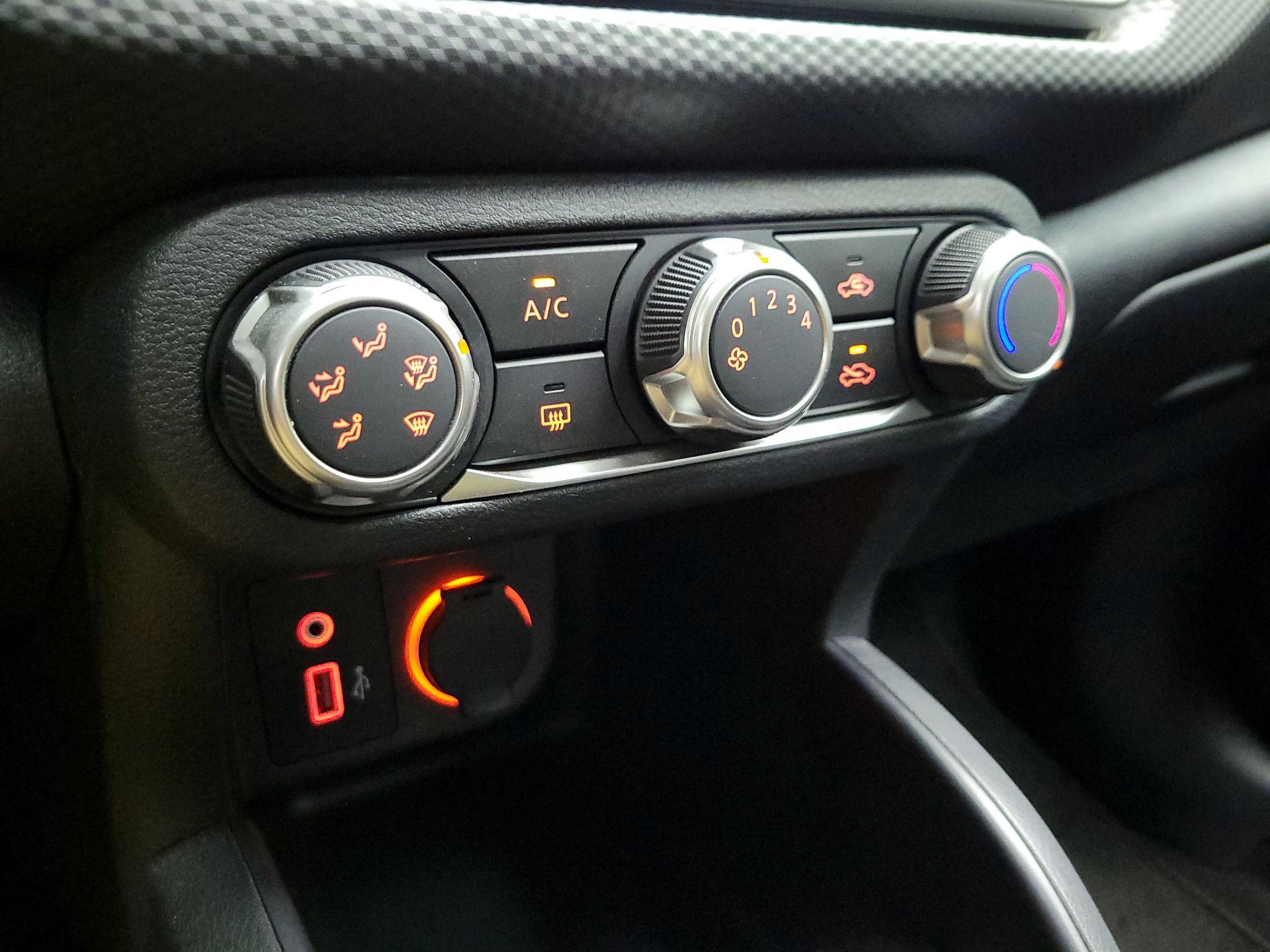 Thumbnail: 2022 Nissan Kicks - 16