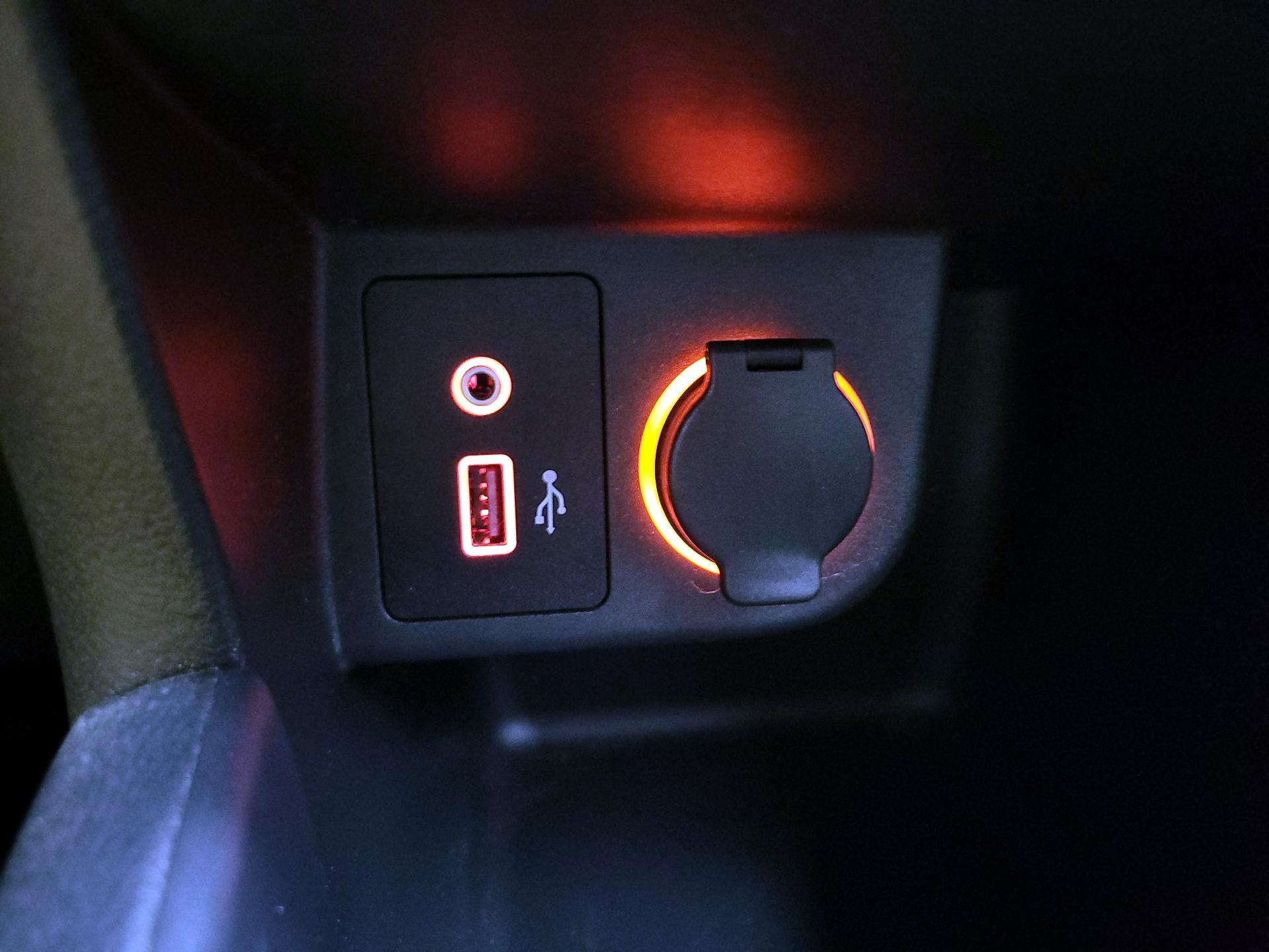 Thumbnail: 2022 Nissan Kicks - 18