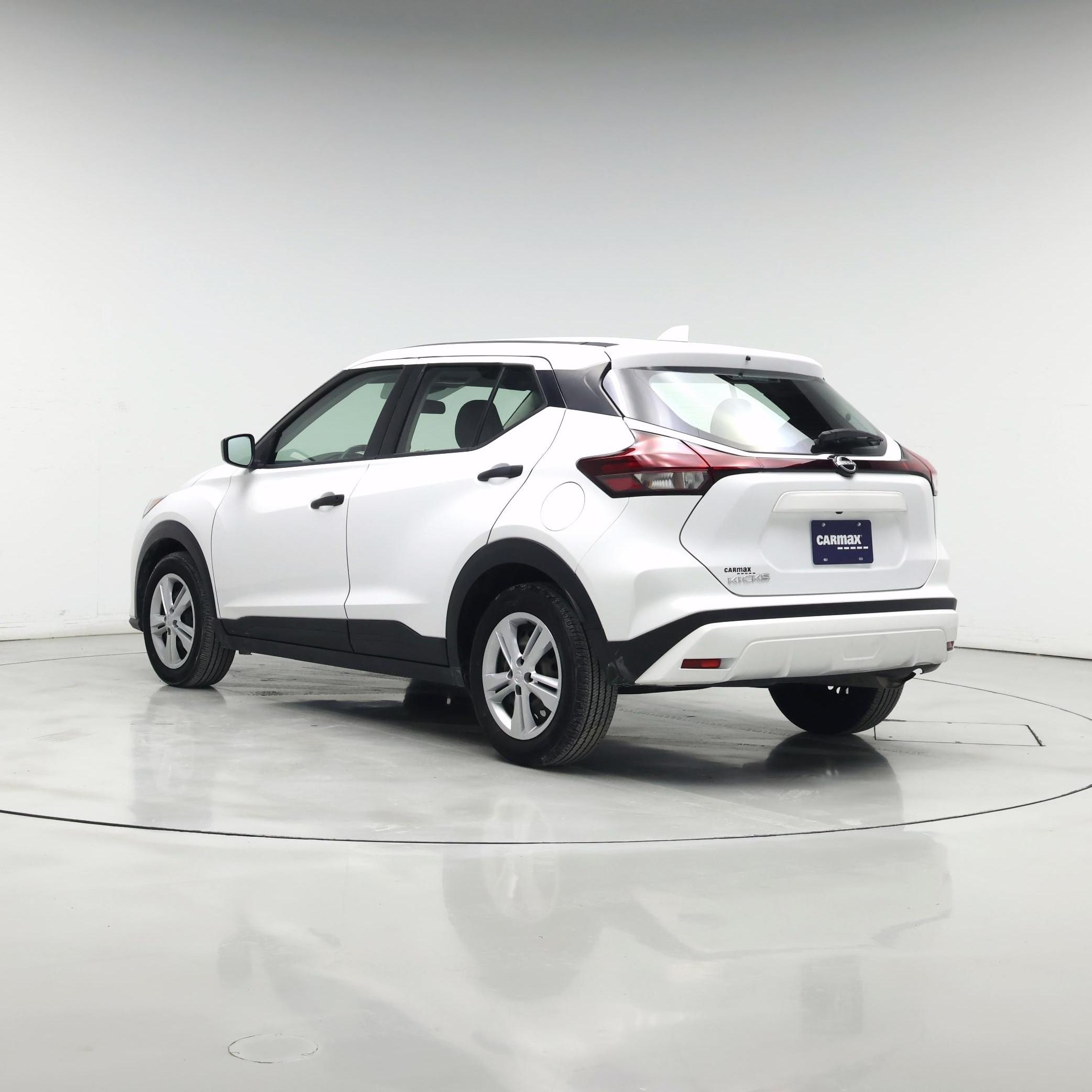 Thumbnail: 2022 Nissan Kicks - 2