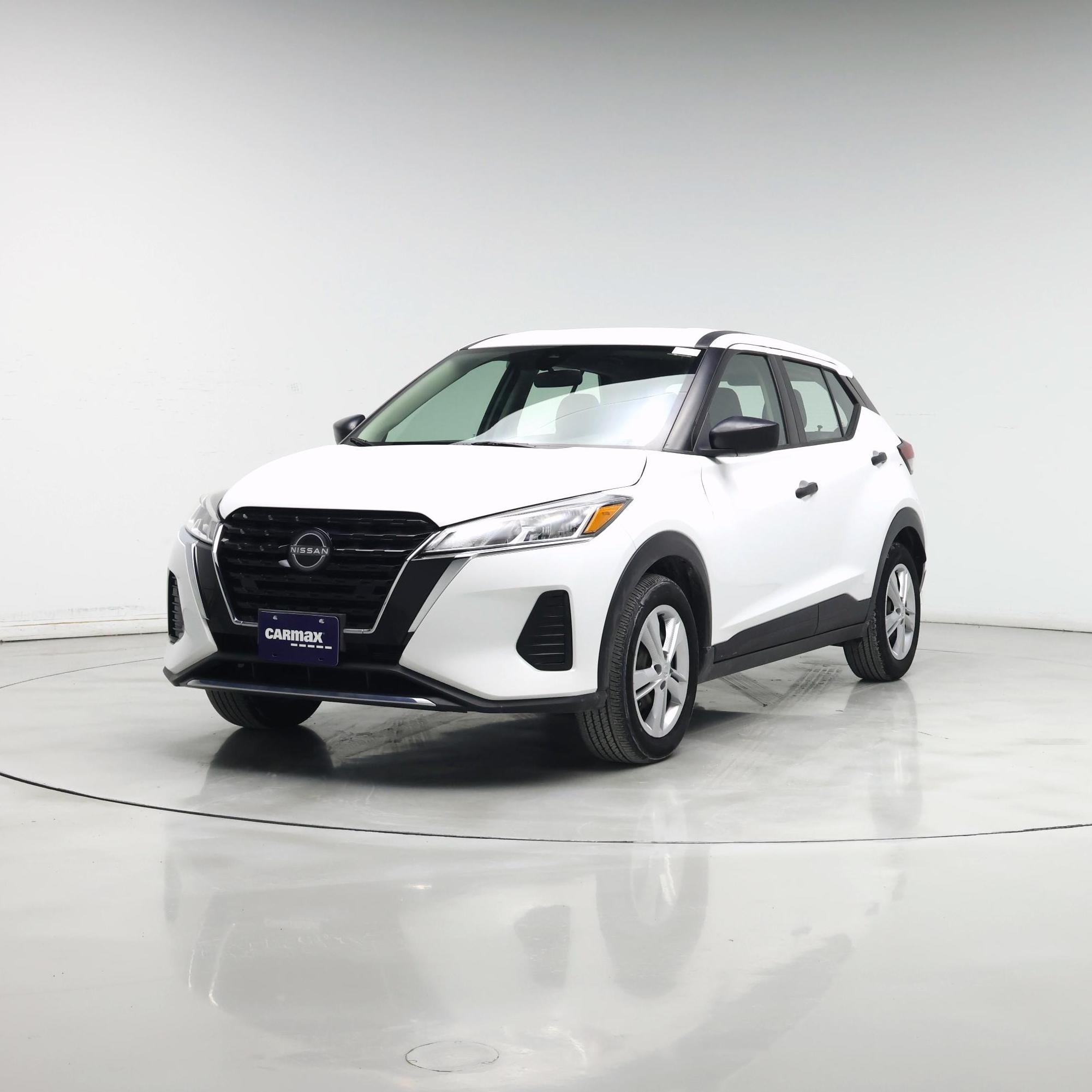 Thumbnail: 2022 Nissan Kicks - 4