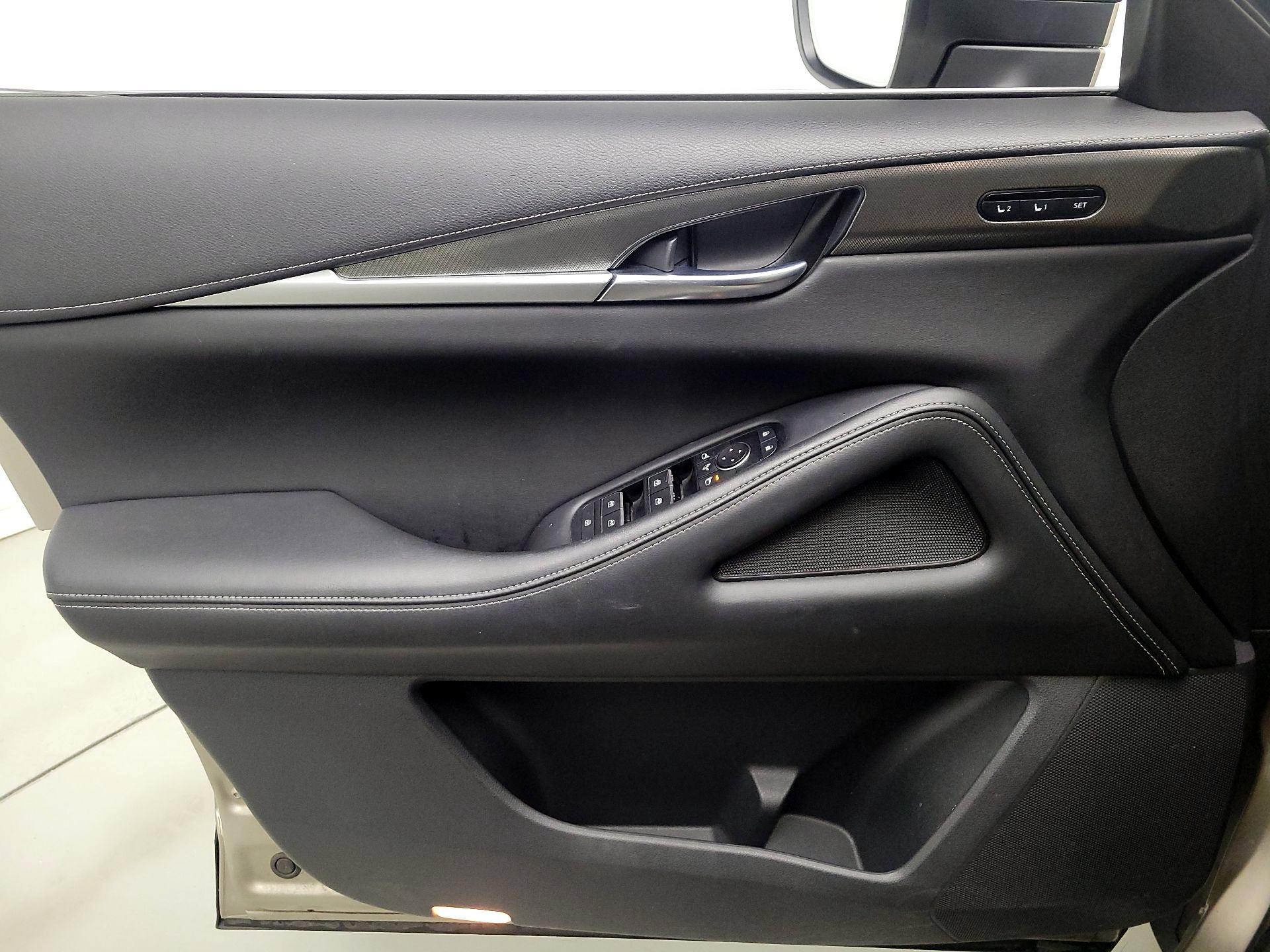 Thumbnail: 2023 INFINITI QX60 - 12