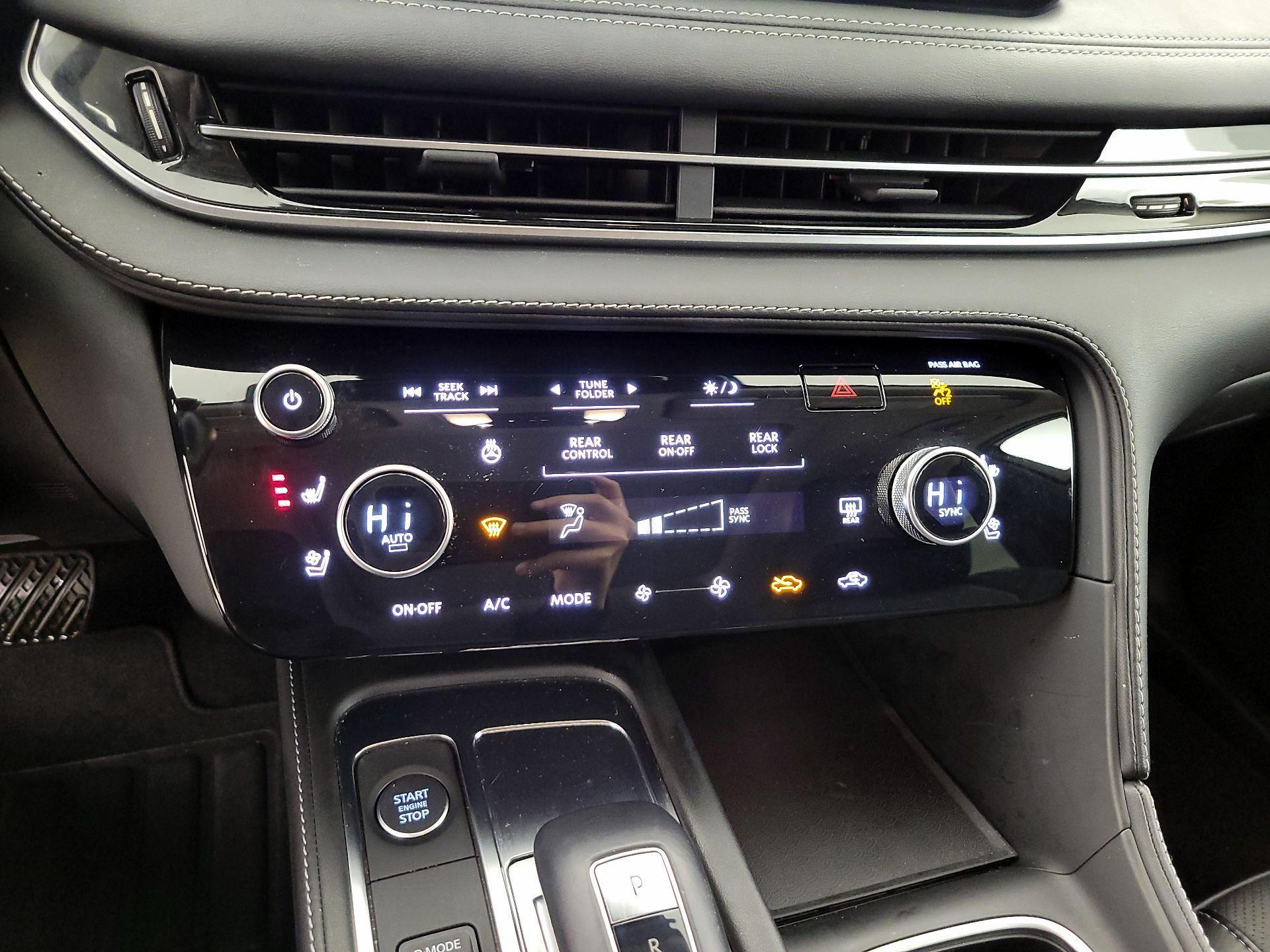 Thumbnail: 2022 INFINITI QX60 - 17