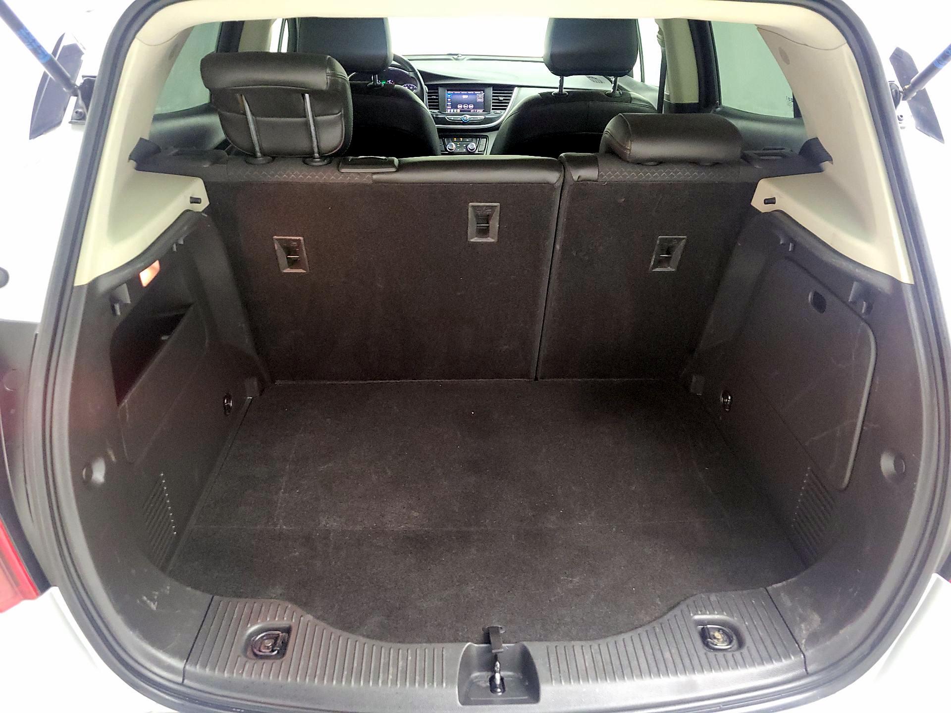 Thumbnail: 2022 Buick Encore - 18