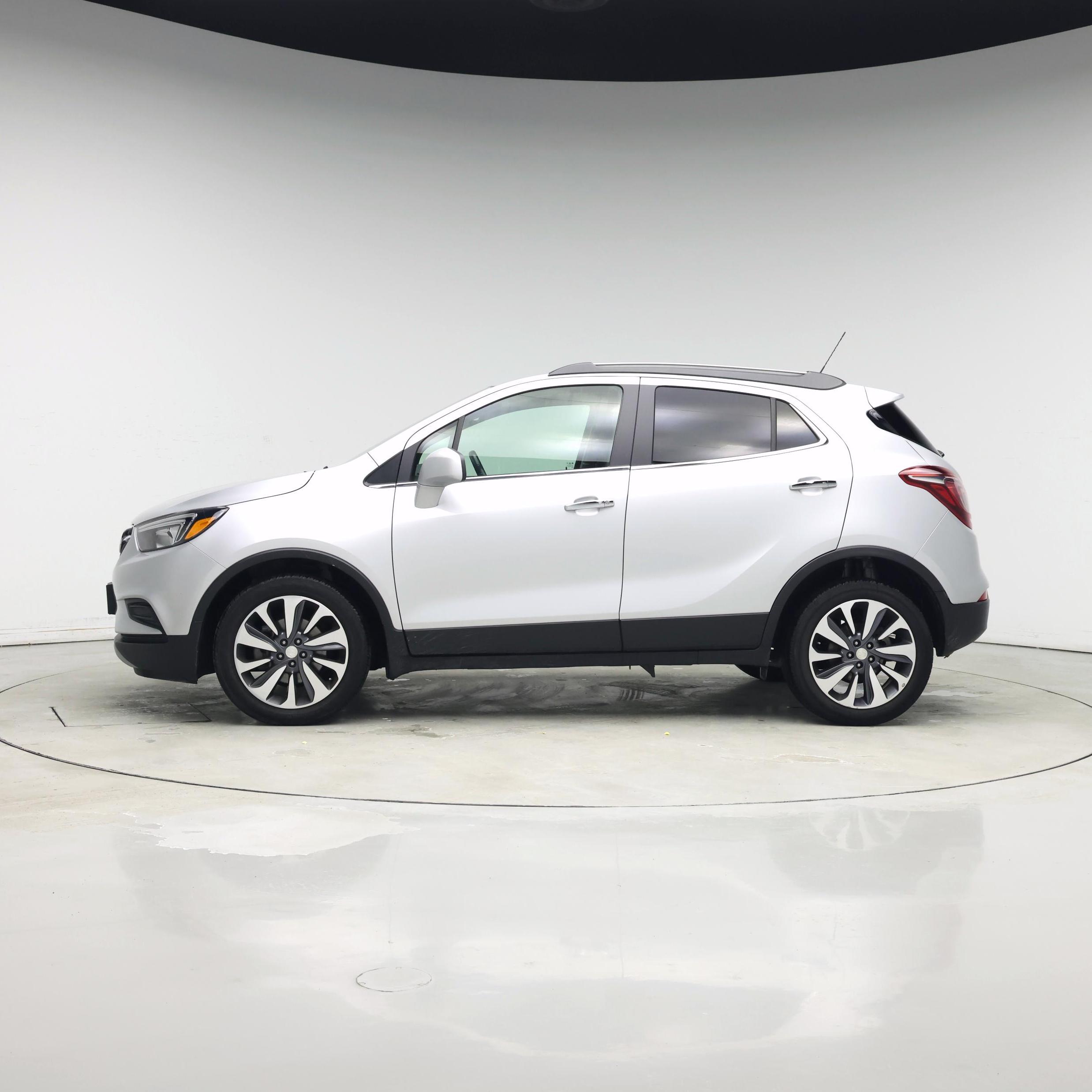 Thumbnail: 2022 Buick Encore - 3