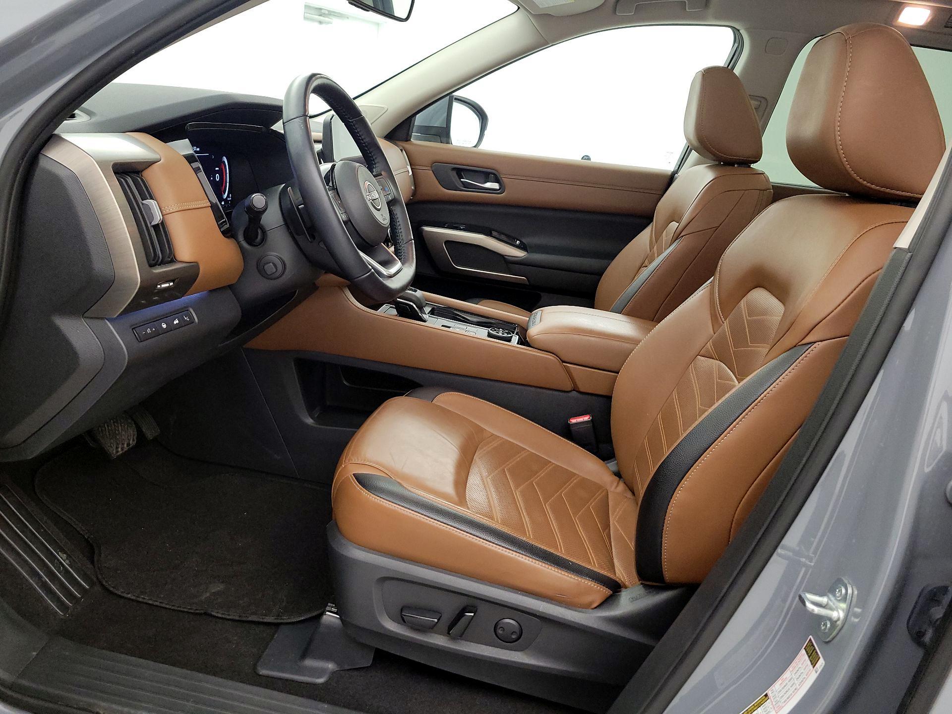 Thumbnail: 2023 Nissan Pathfinder - 11