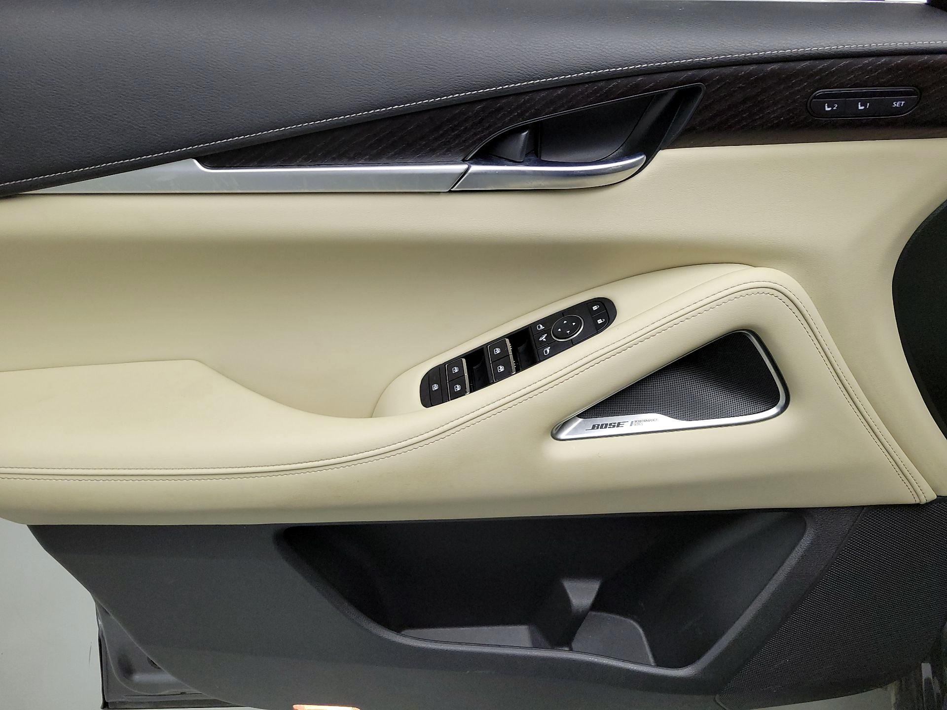 Thumbnail: 2023 INFINITI QX60 - 12