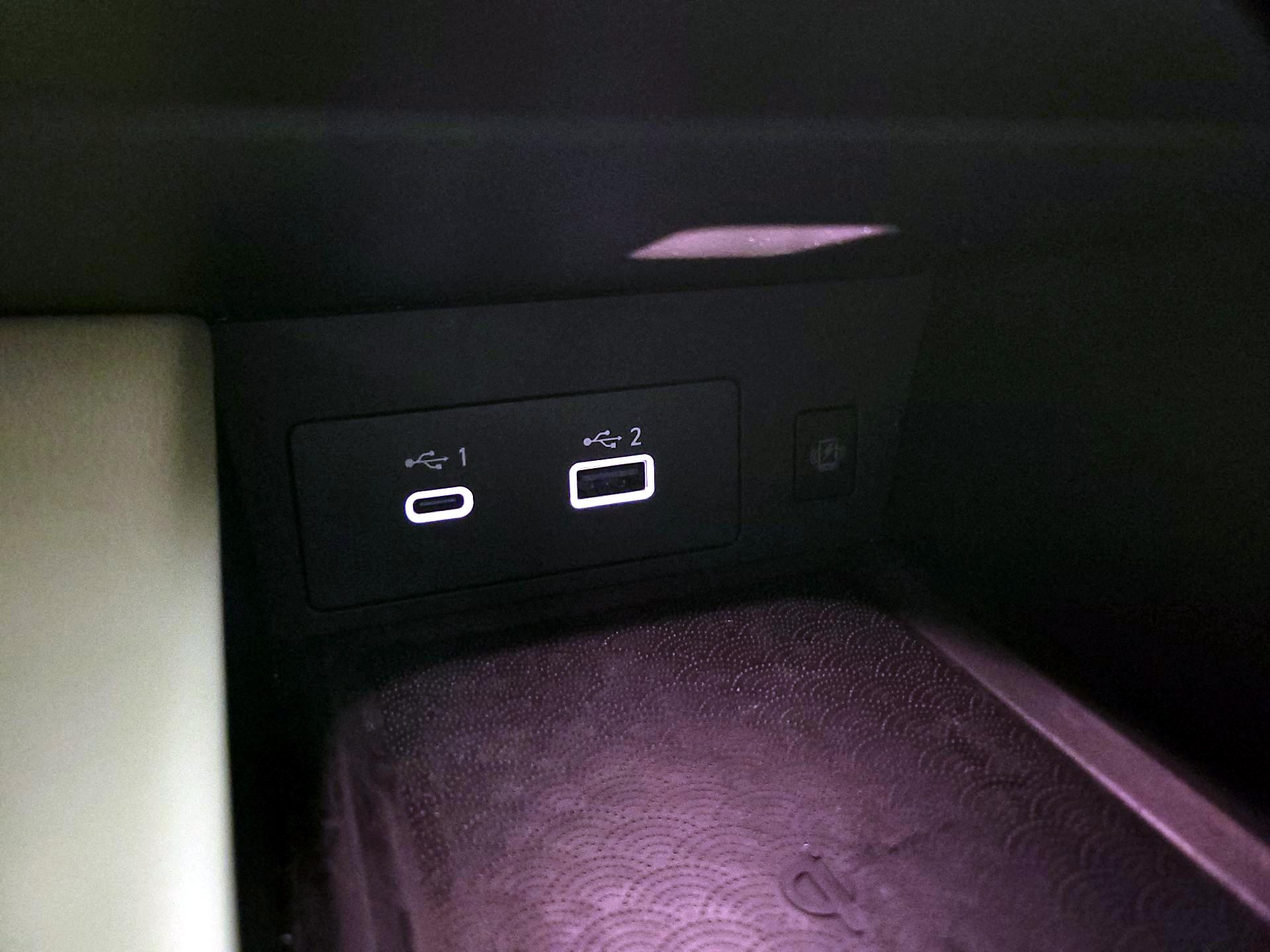 Thumbnail: 2023 INFINITI QX60 - 18