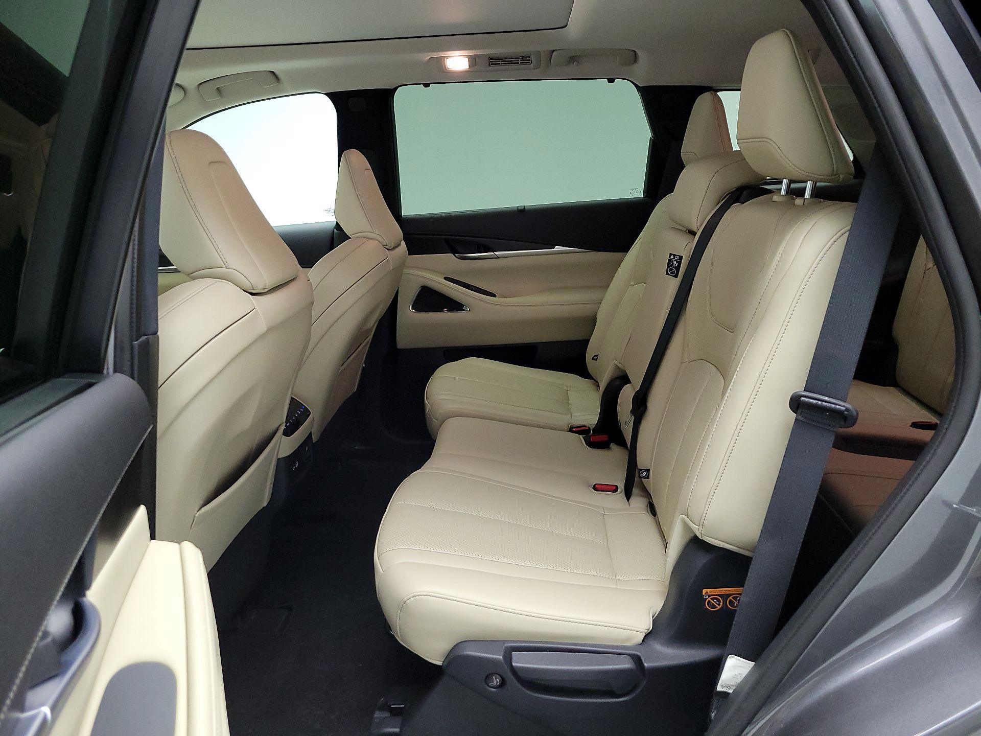 Thumbnail: 2023 INFINITI QX60 - 19