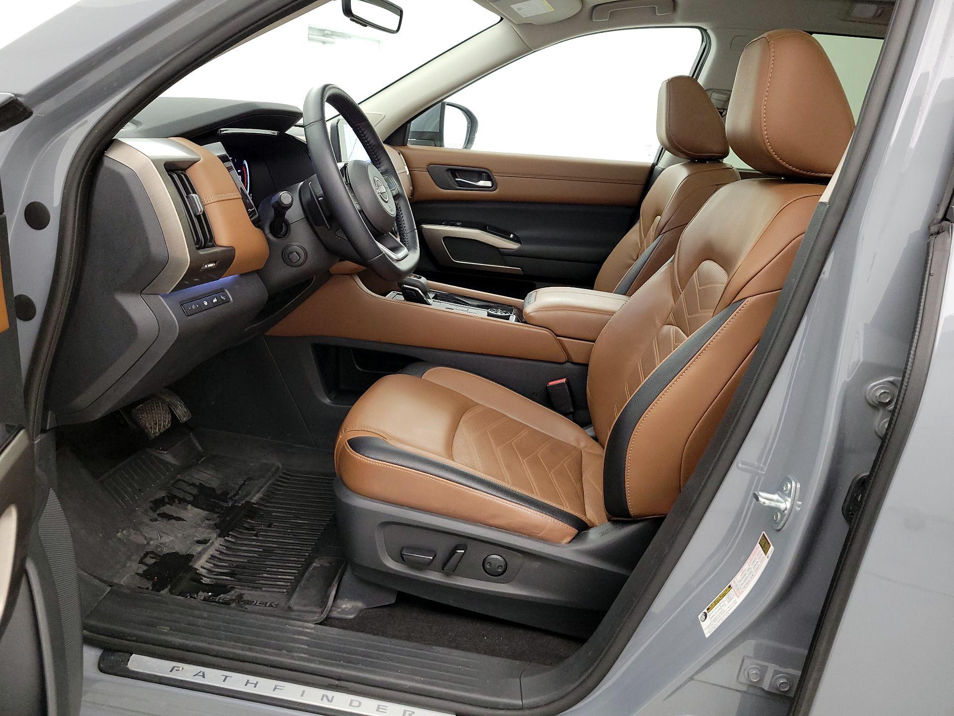 Thumbnail: 2023 Nissan Pathfinder - 11