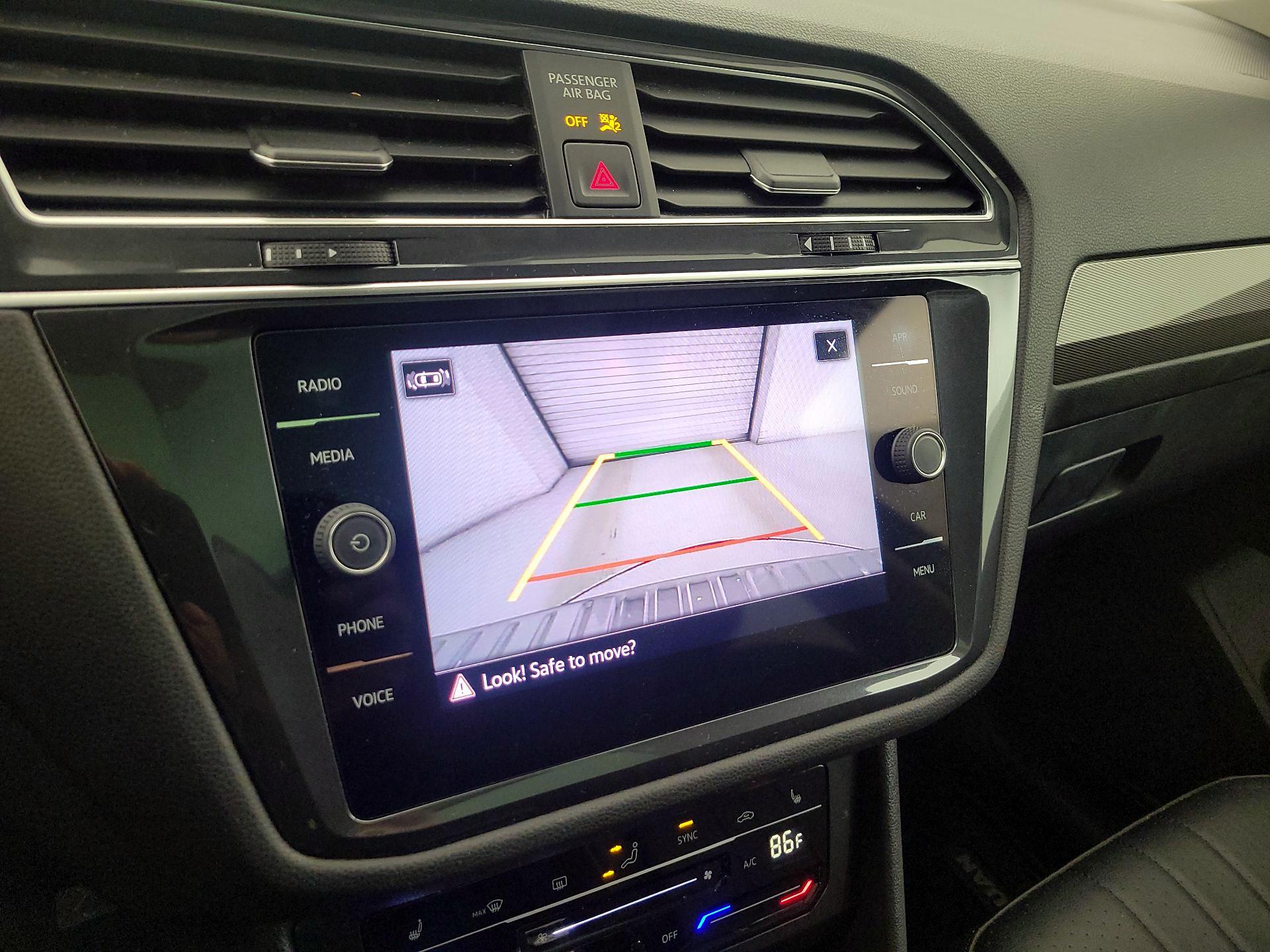 Thumbnail: 2022 Volkswagen Tiguan - 14