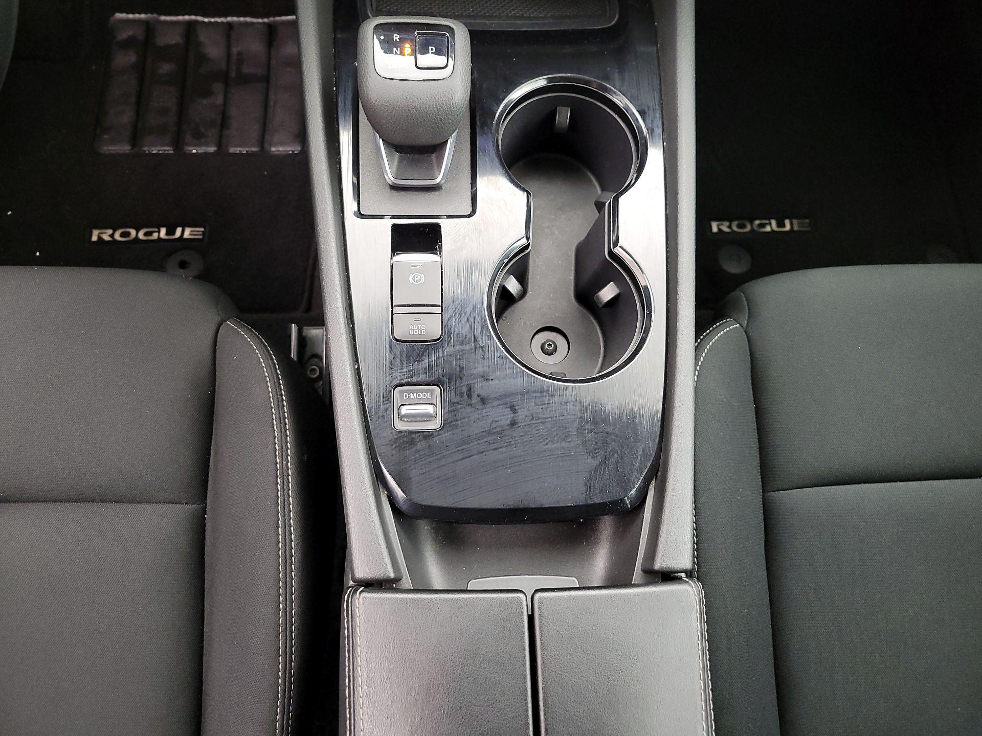 Thumbnail: 2023 Nissan Rogue - 17